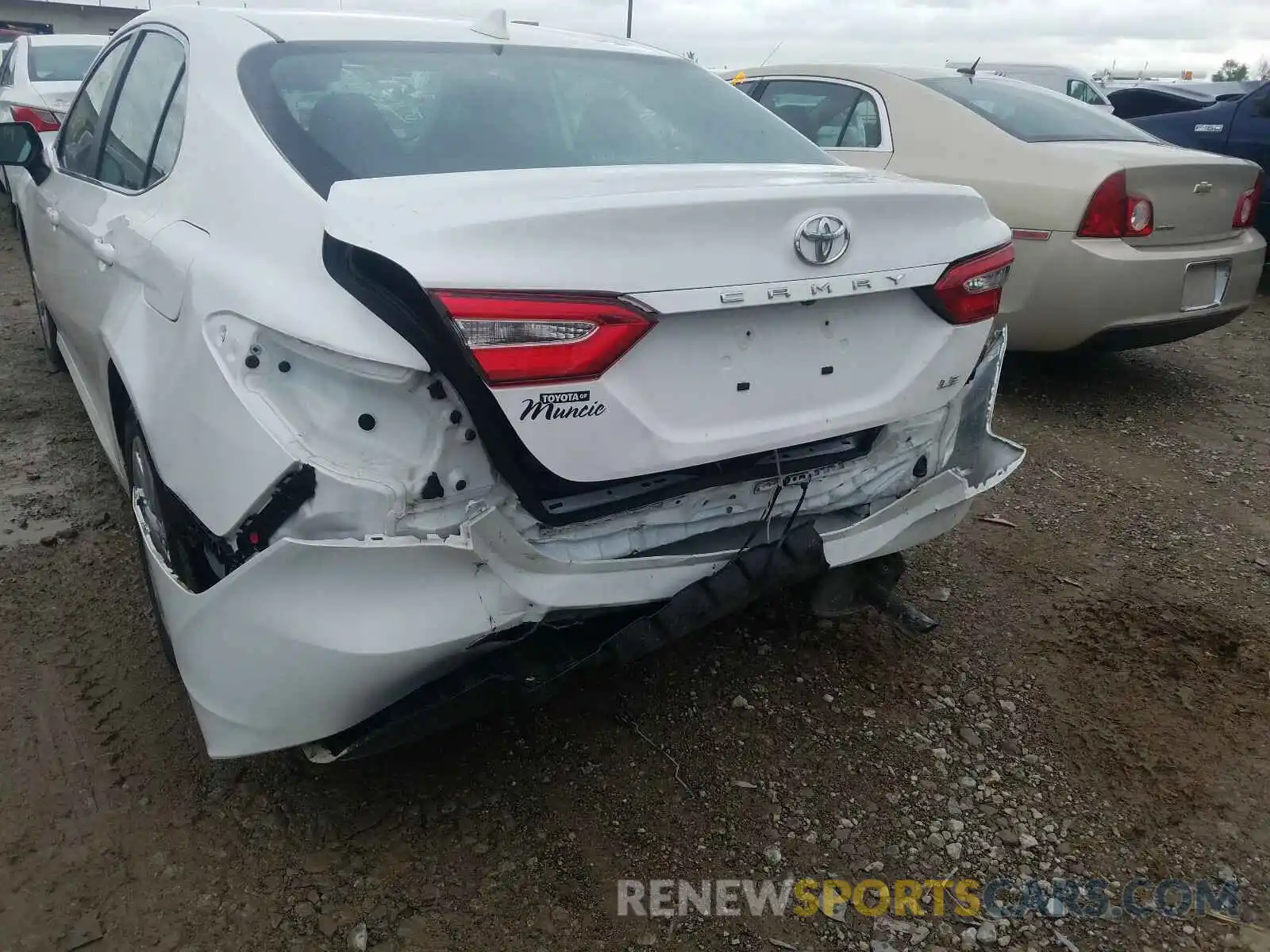 9 Photograph of a damaged car 4T1B11HK9KU171550 TOYOTA CAMRY 2019