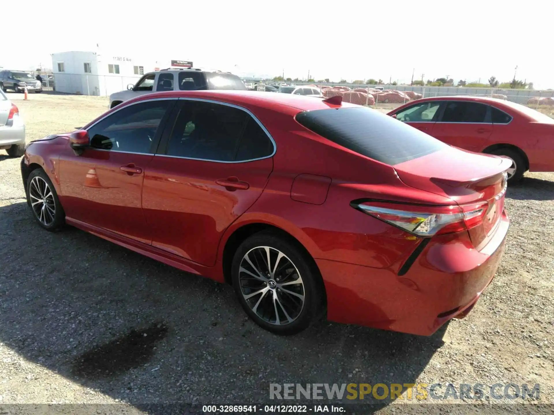 3 Photograph of a damaged car 4T1B11HK9KU173752 TOYOTA CAMRY 2019