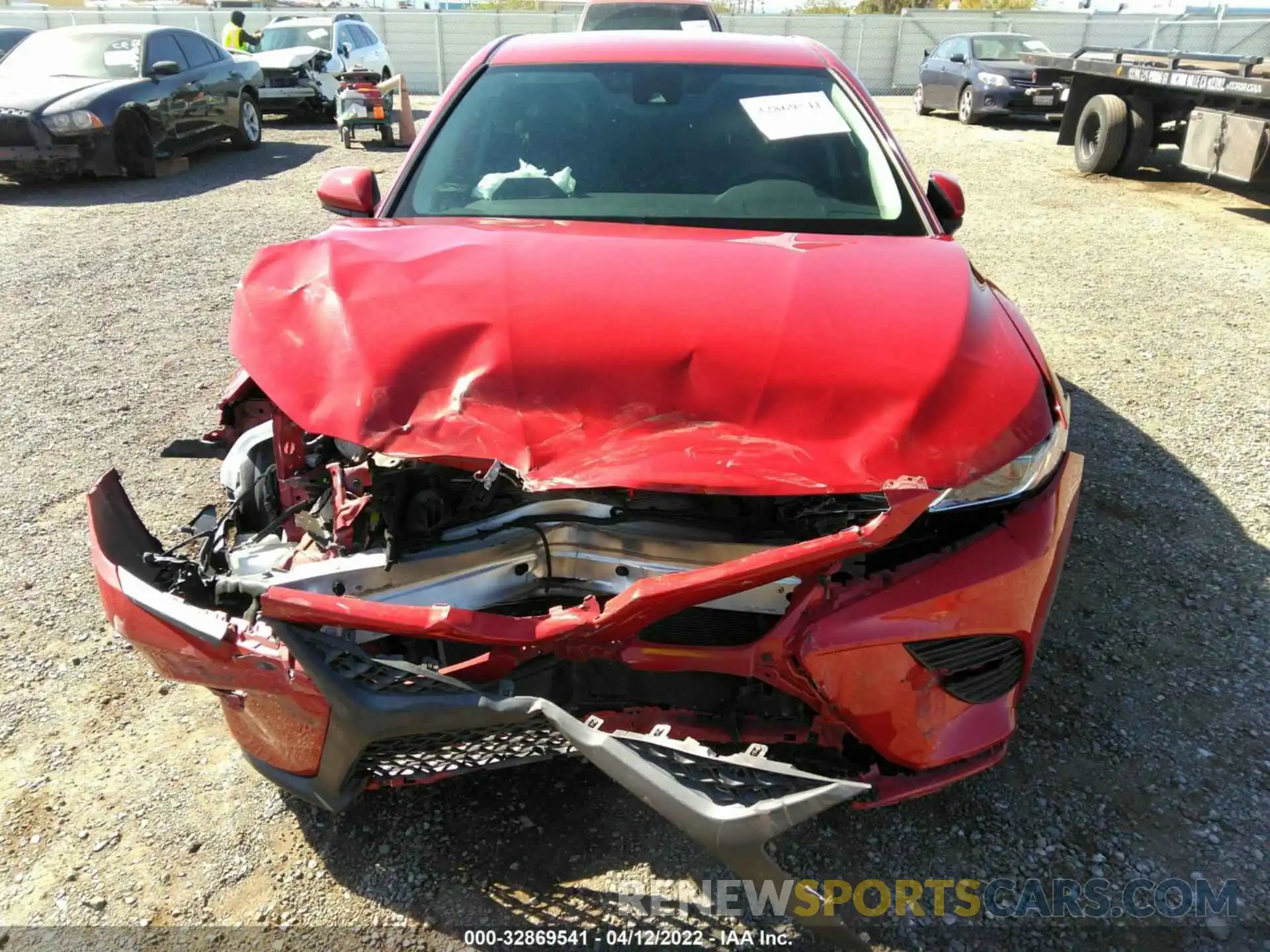 6 Photograph of a damaged car 4T1B11HK9KU173752 TOYOTA CAMRY 2019