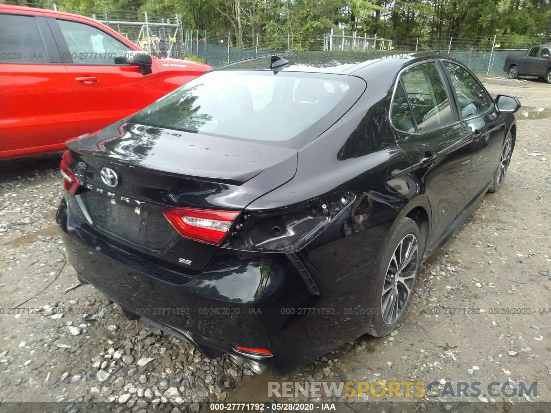 4 Photograph of a damaged car 4T1B11HK9KU176358 TOYOTA CAMRY 2019