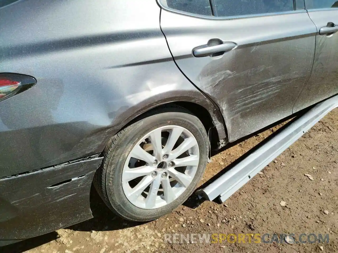 9 Photograph of a damaged car 4T1B11HK9KU176649 TOYOTA CAMRY 2019