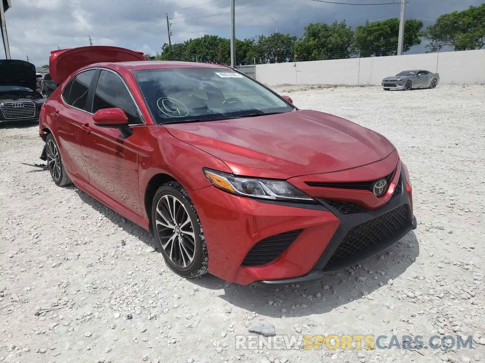 1 Photograph of a damaged car 4T1B11HK9KU178353 TOYOTA CAMRY 2019