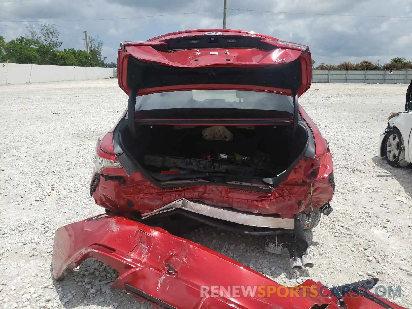 9 Photograph of a damaged car 4T1B11HK9KU178353 TOYOTA CAMRY 2019