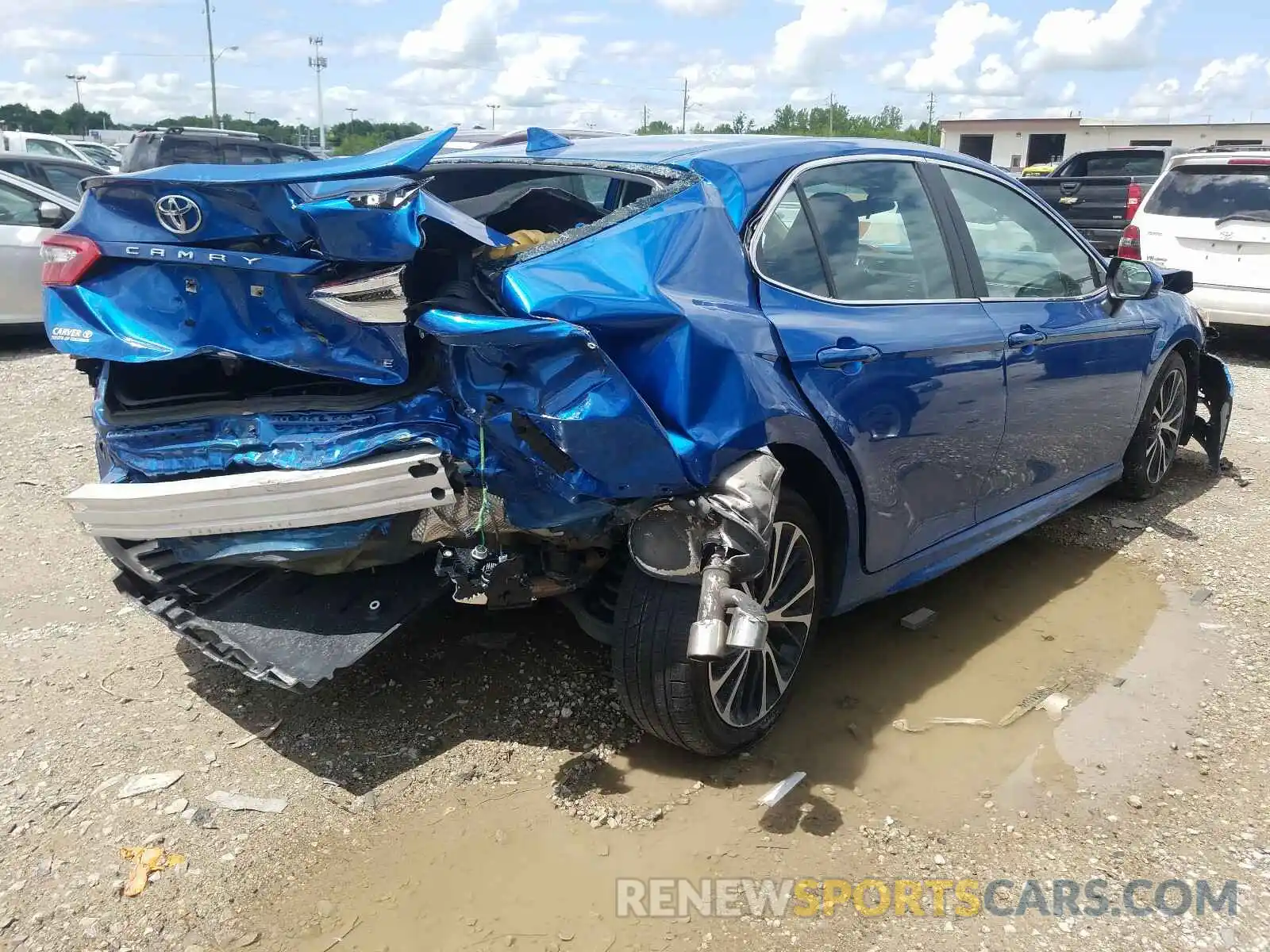 4 Photograph of a damaged car 4T1B11HK9KU178787 TOYOTA CAMRY 2019