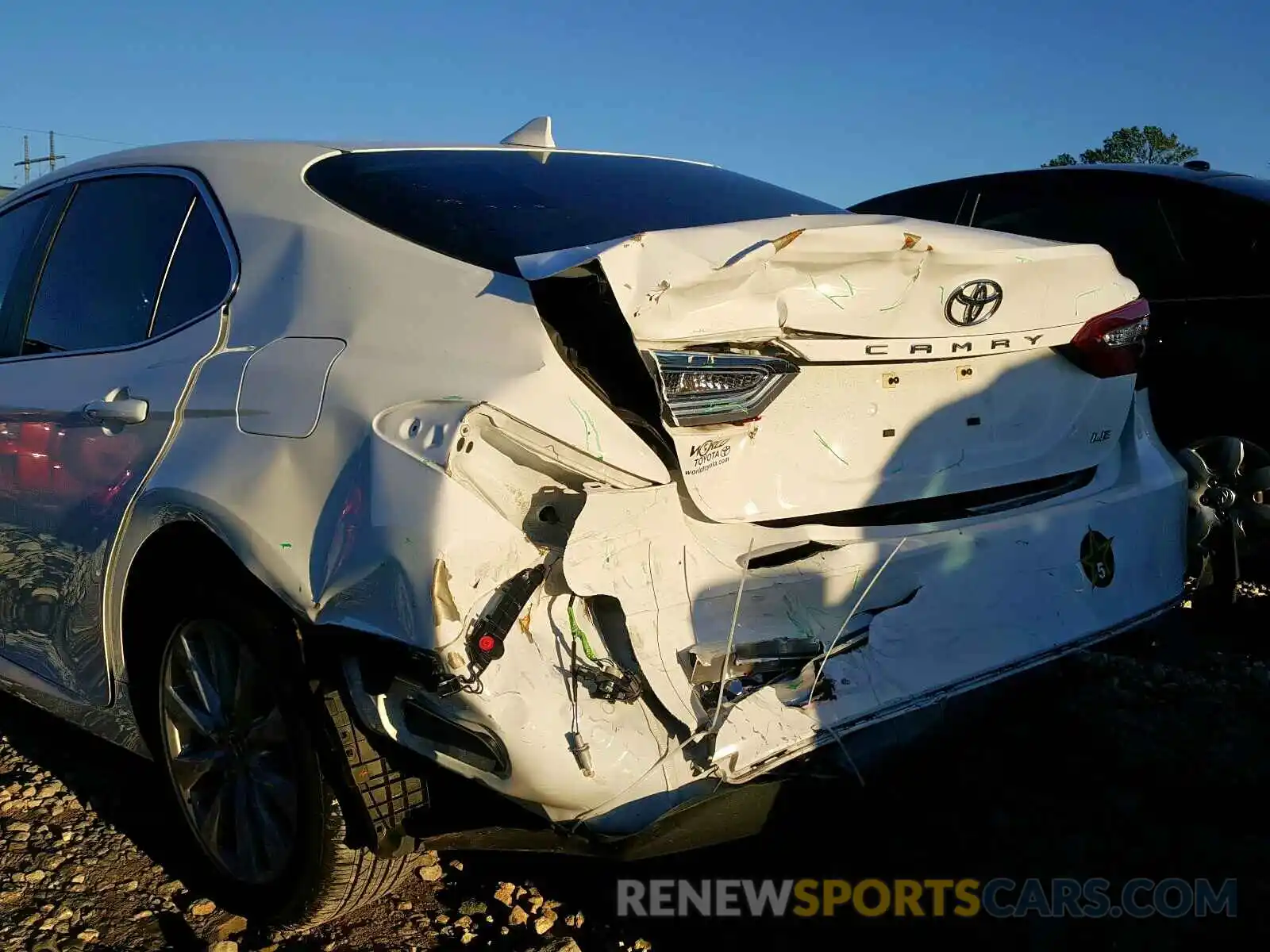 9 Photograph of a damaged car 4T1B11HK9KU179972 TOYOTA CAMRY 2019