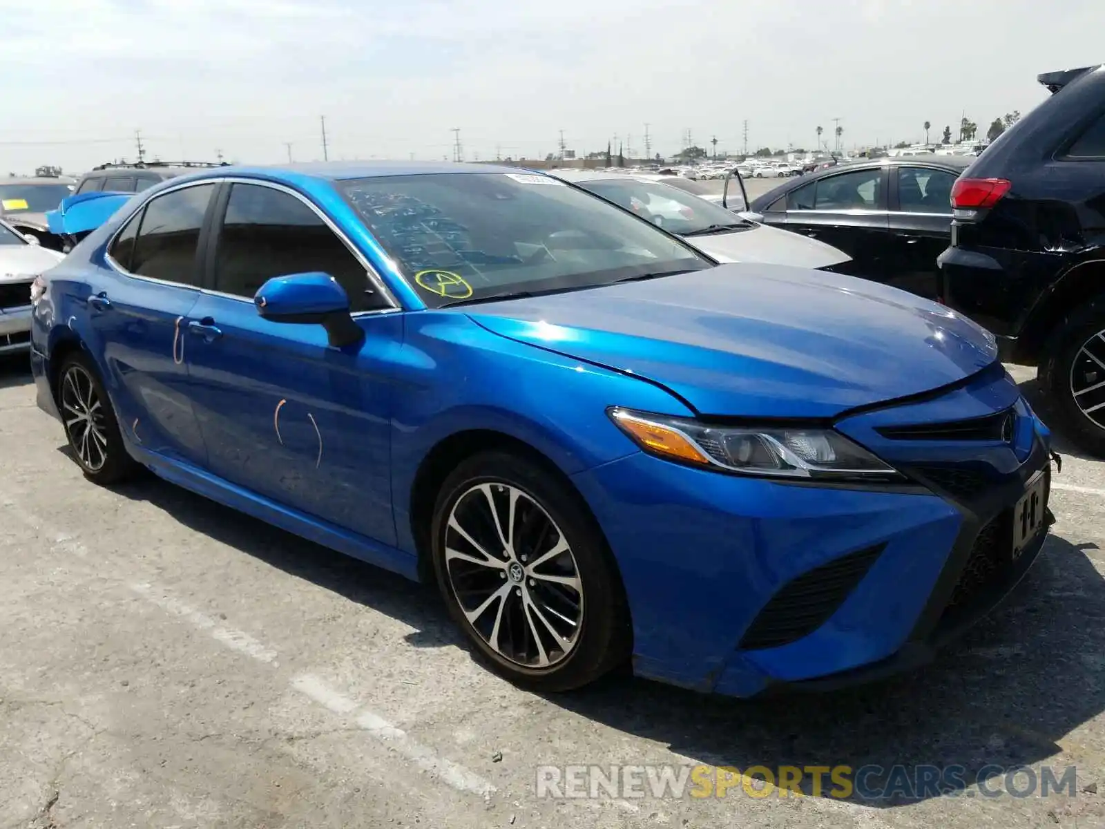 1 Photograph of a damaged car 4T1B11HK9KU181690 TOYOTA CAMRY 2019