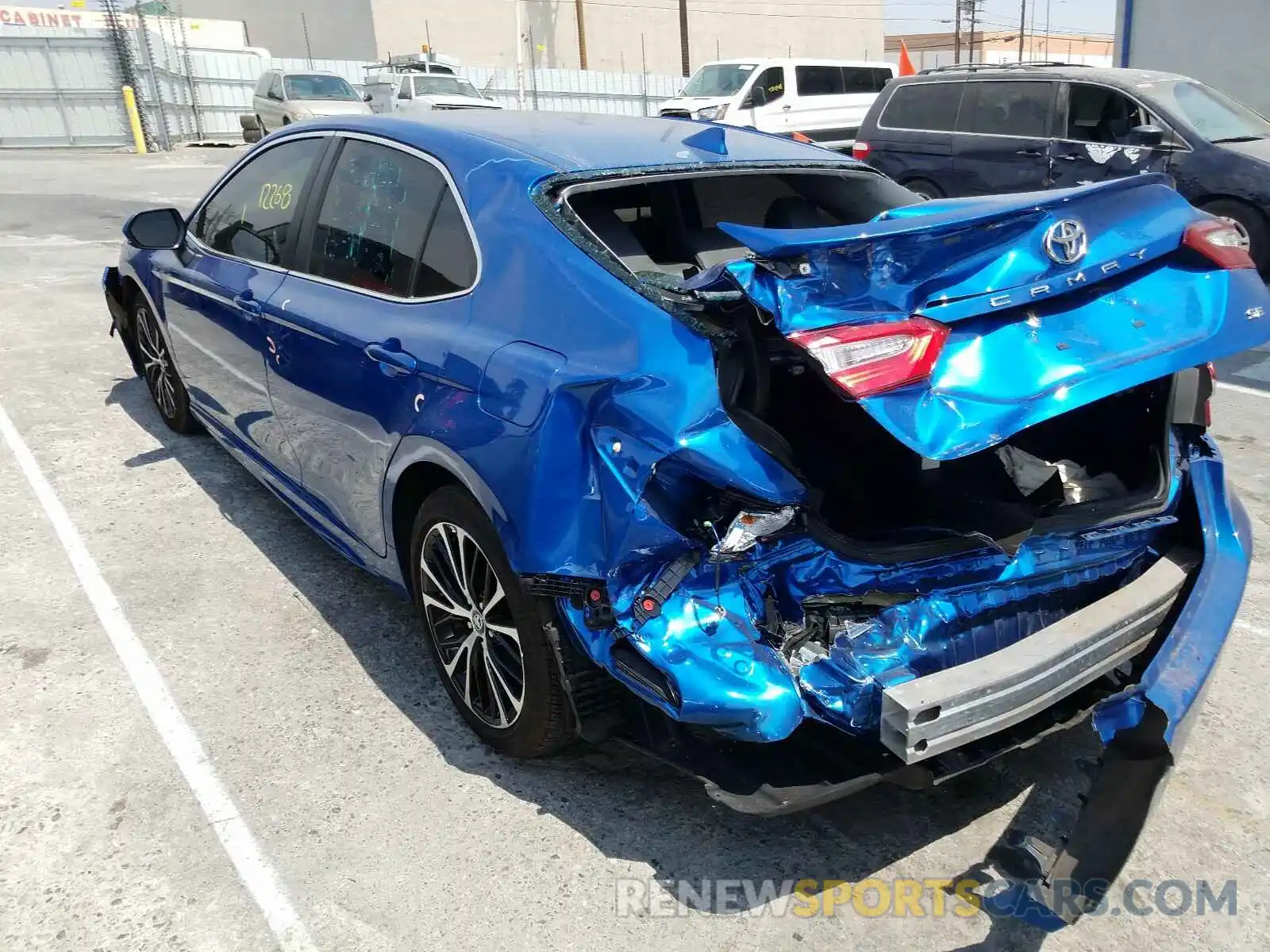 3 Photograph of a damaged car 4T1B11HK9KU181690 TOYOTA CAMRY 2019