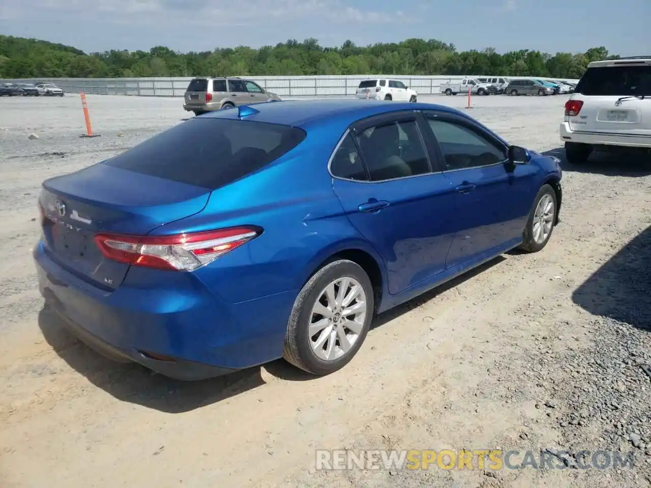 4 Photograph of a damaged car 4T1B11HK9KU182189 TOYOTA CAMRY 2019