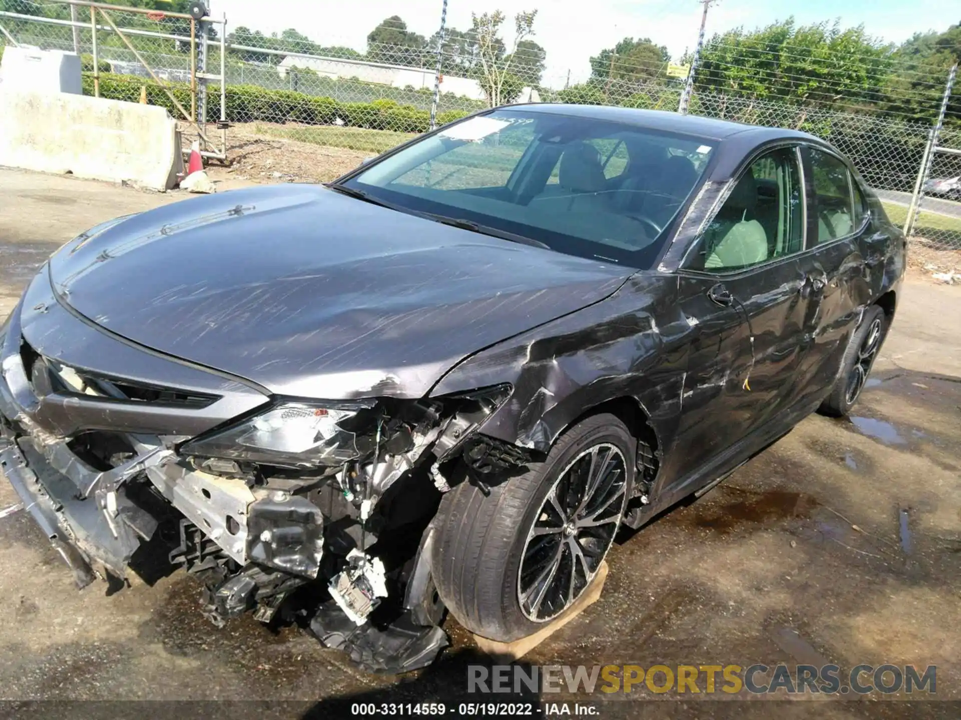 6 Photograph of a damaged car 4T1B11HK9KU182399 TOYOTA CAMRY 2019