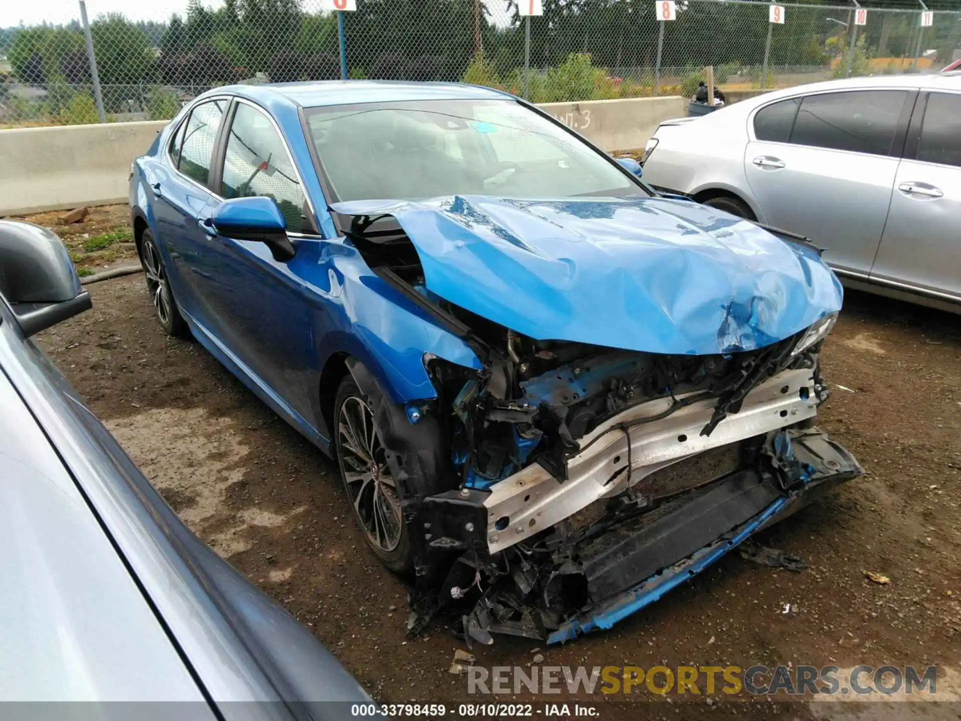 1 Photograph of a damaged car 4T1B11HK9KU182418 TOYOTA CAMRY 2019