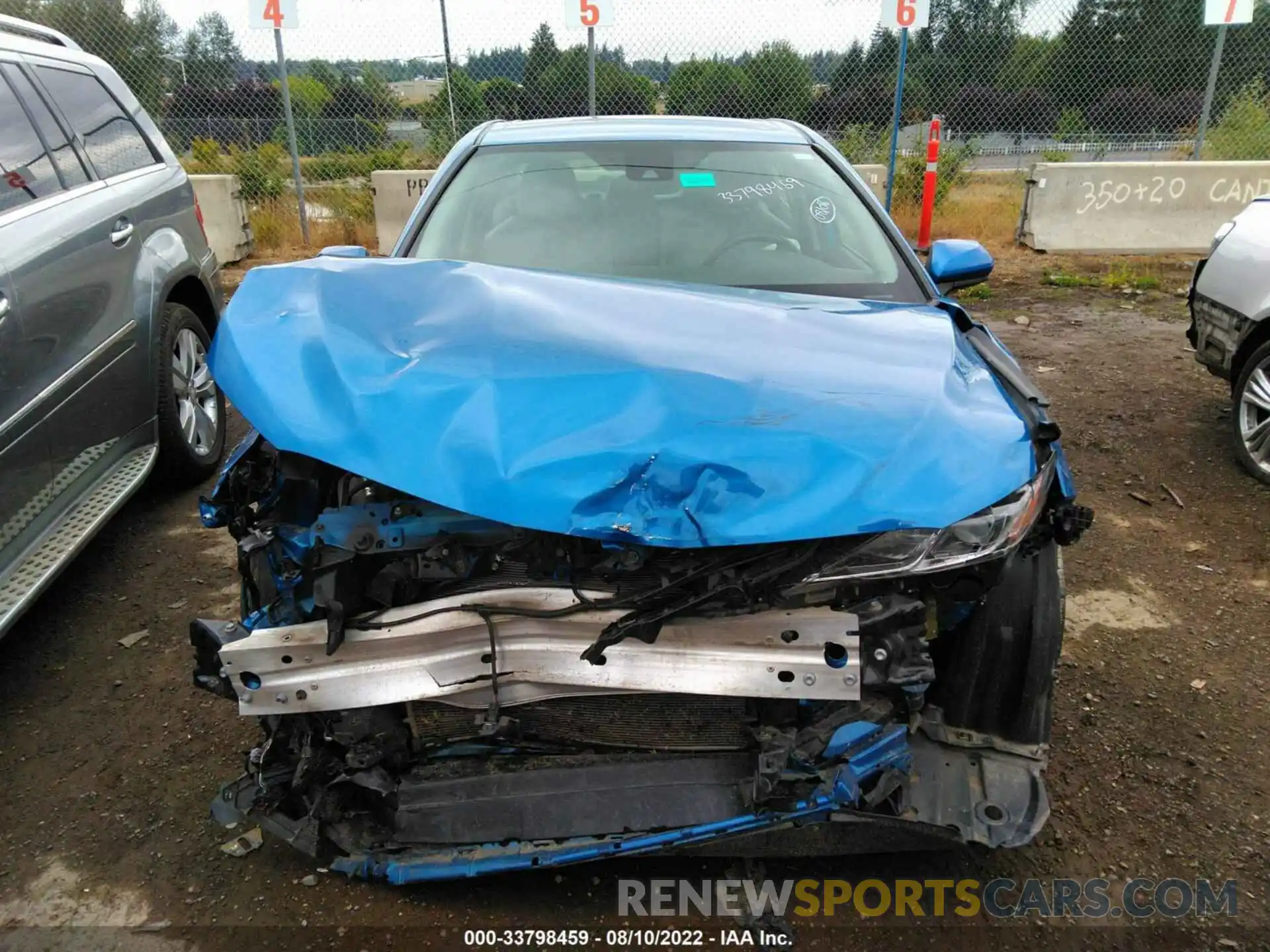 6 Photograph of a damaged car 4T1B11HK9KU182418 TOYOTA CAMRY 2019