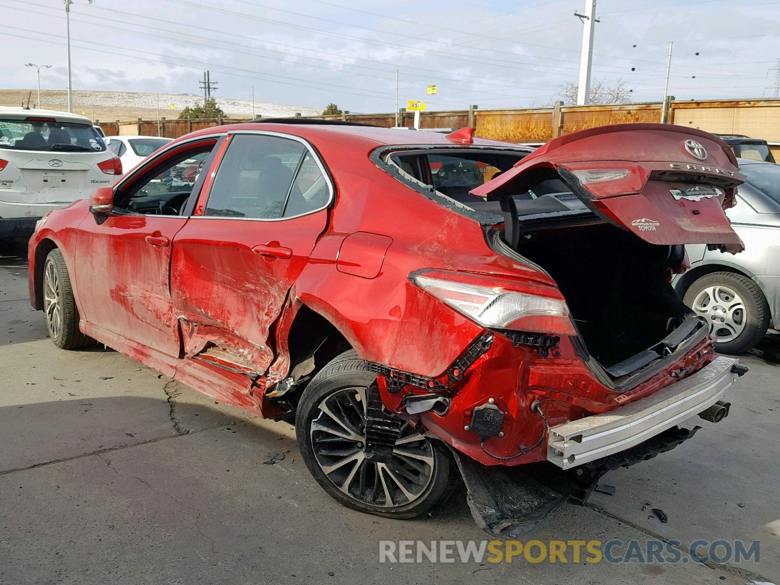 3 Photograph of a damaged car 4T1B11HK9KU182435 TOYOTA CAMRY 2019