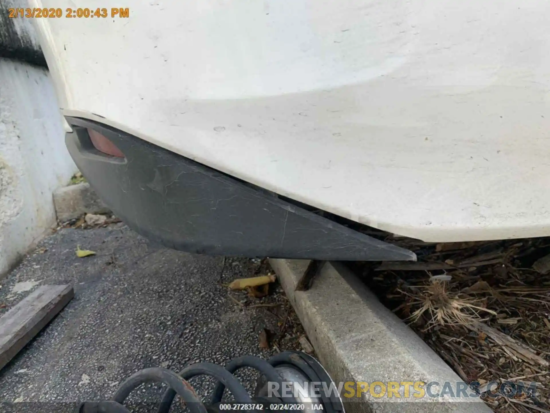 13 Photograph of a damaged car 4T1B11HK9KU182872 TOYOTA CAMRY 2019