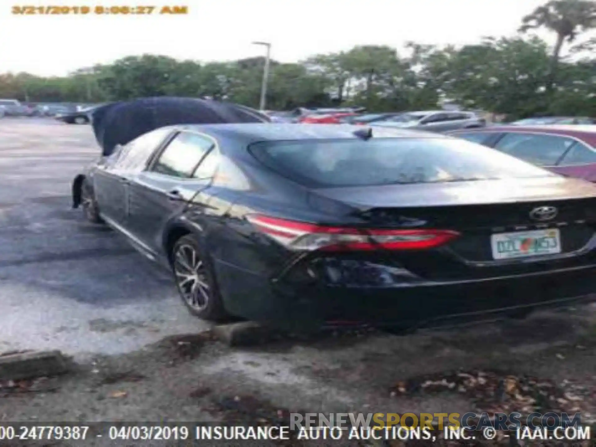 3 Photograph of a damaged car 4T1B11HK9KU183052 TOYOTA CAMRY 2019