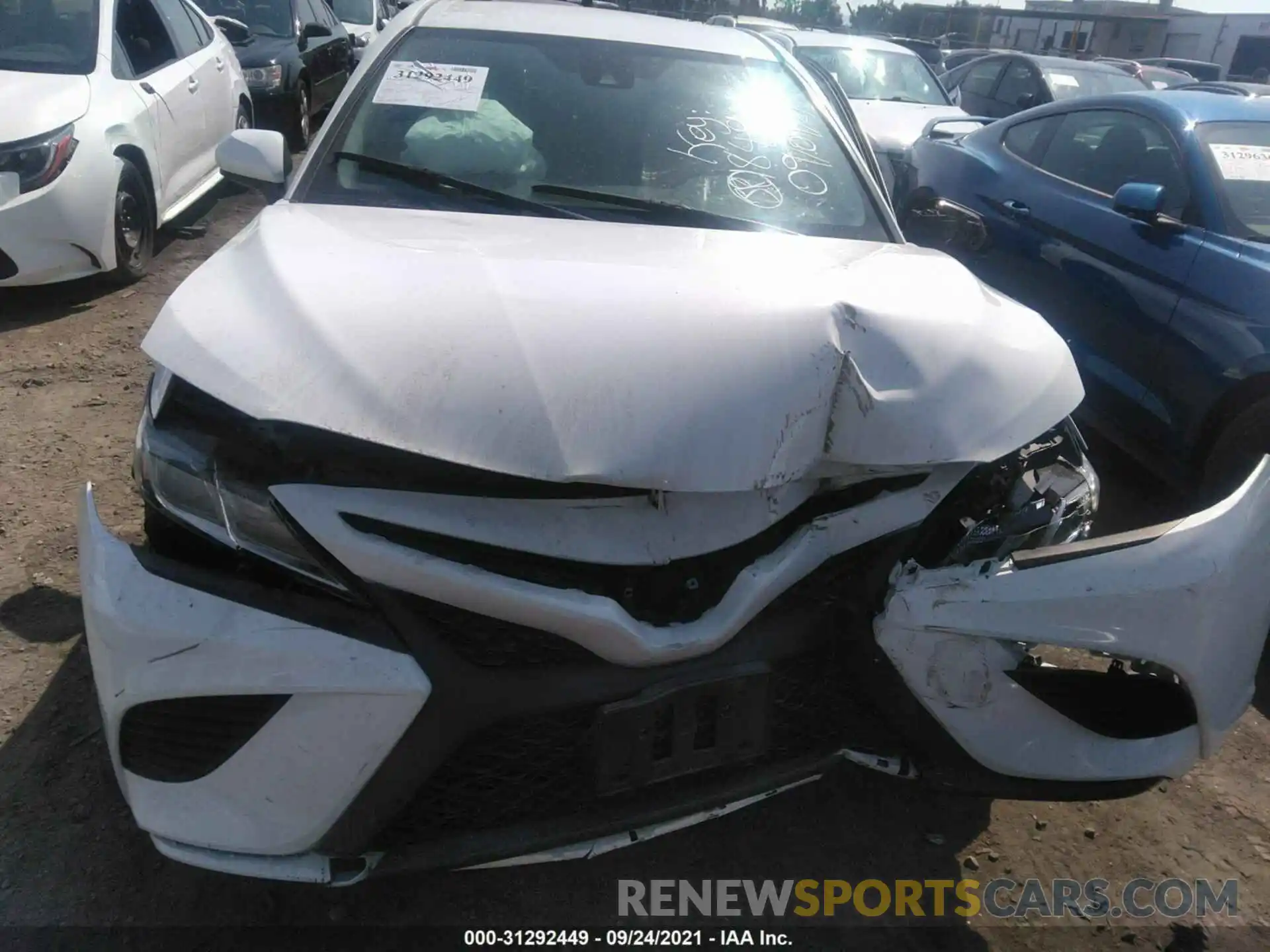 10 Photograph of a damaged car 4T1B11HK9KU184945 TOYOTA CAMRY 2019