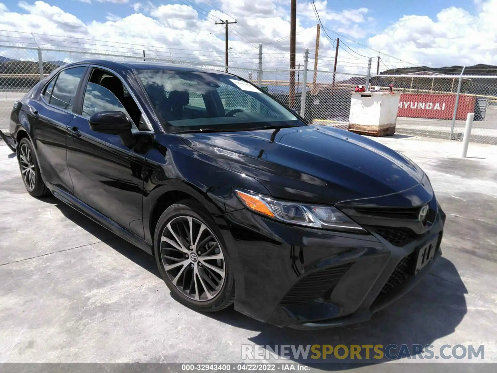 1 Photograph of a damaged car 4T1B11HK9KU185495 TOYOTA CAMRY 2019