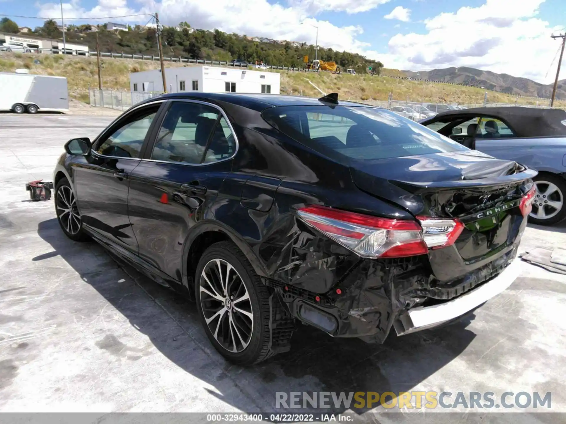 3 Photograph of a damaged car 4T1B11HK9KU185495 TOYOTA CAMRY 2019