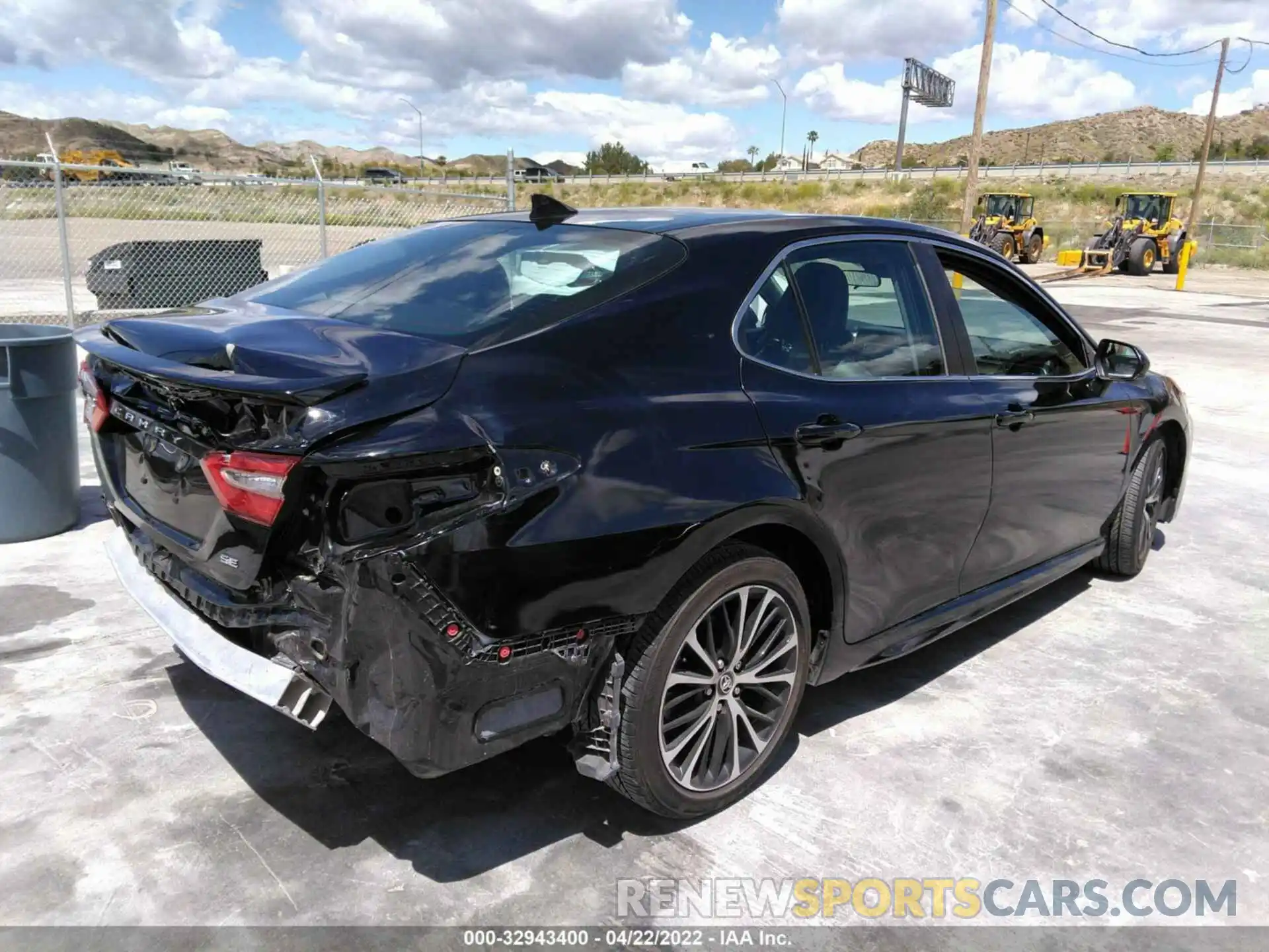 4 Photograph of a damaged car 4T1B11HK9KU185495 TOYOTA CAMRY 2019