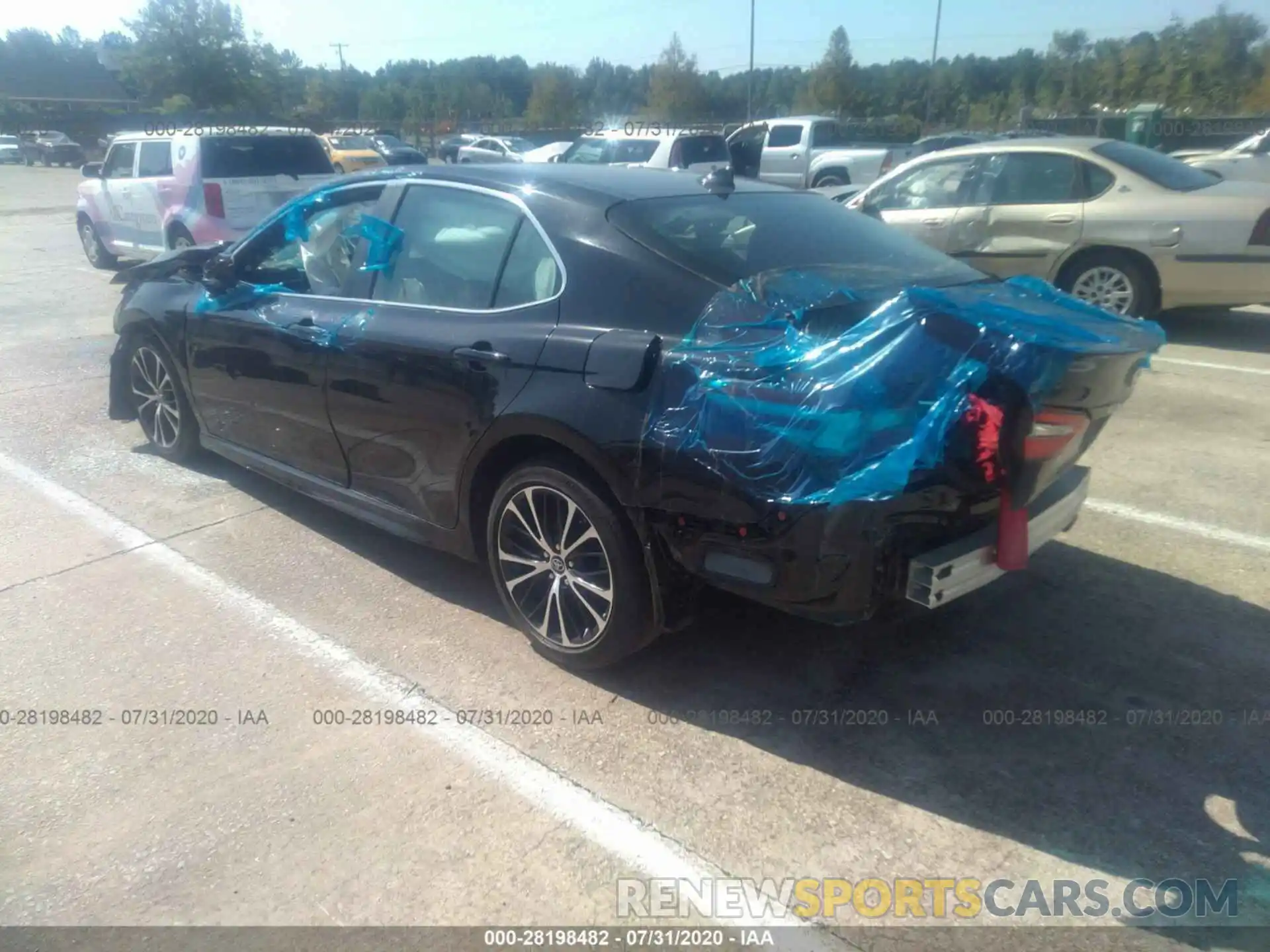 3 Photograph of a damaged car 4T1B11HK9KU188414 TOYOTA CAMRY 2019