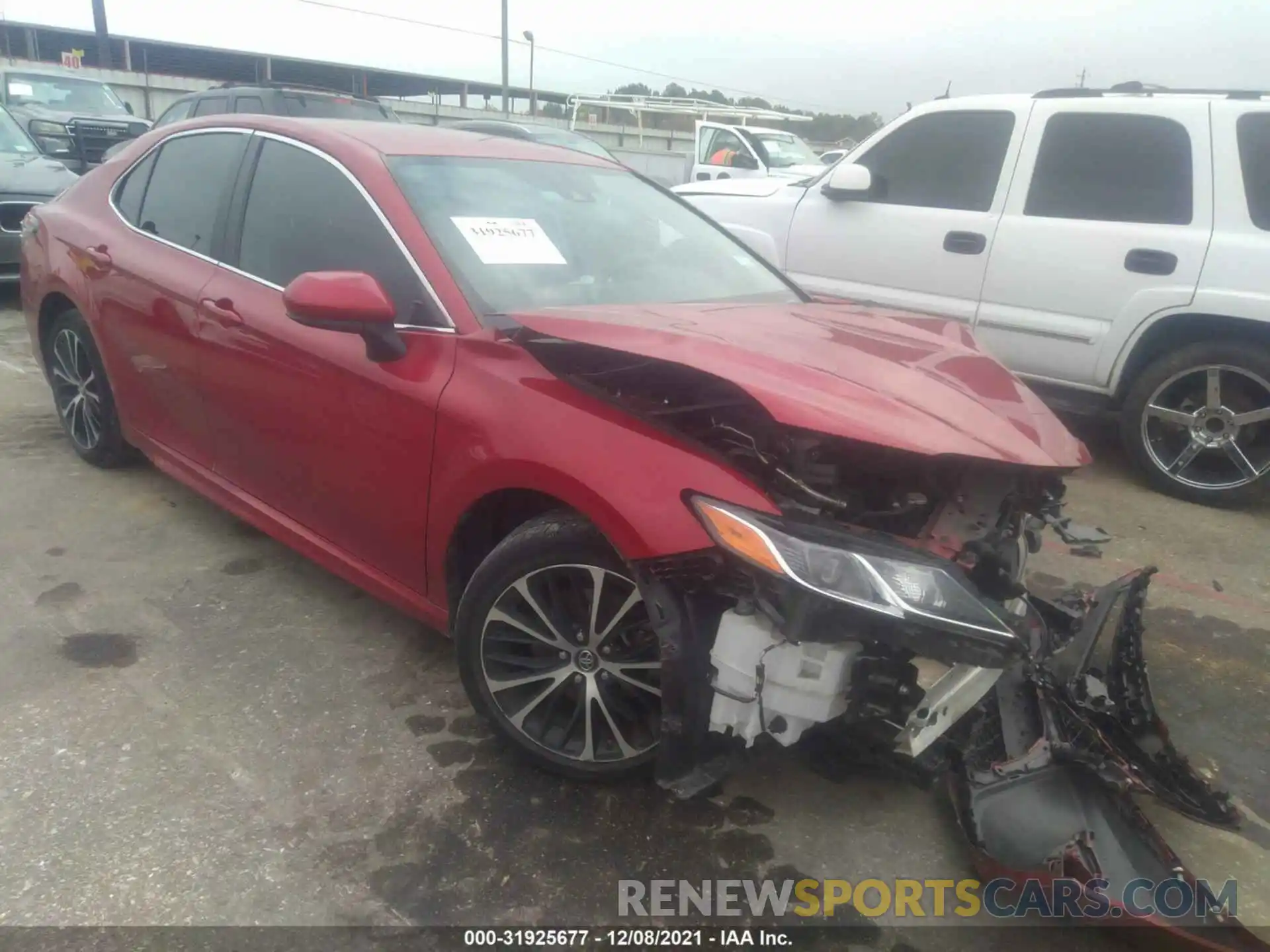 1 Photograph of a damaged car 4T1B11HK9KU189501 TOYOTA CAMRY 2019