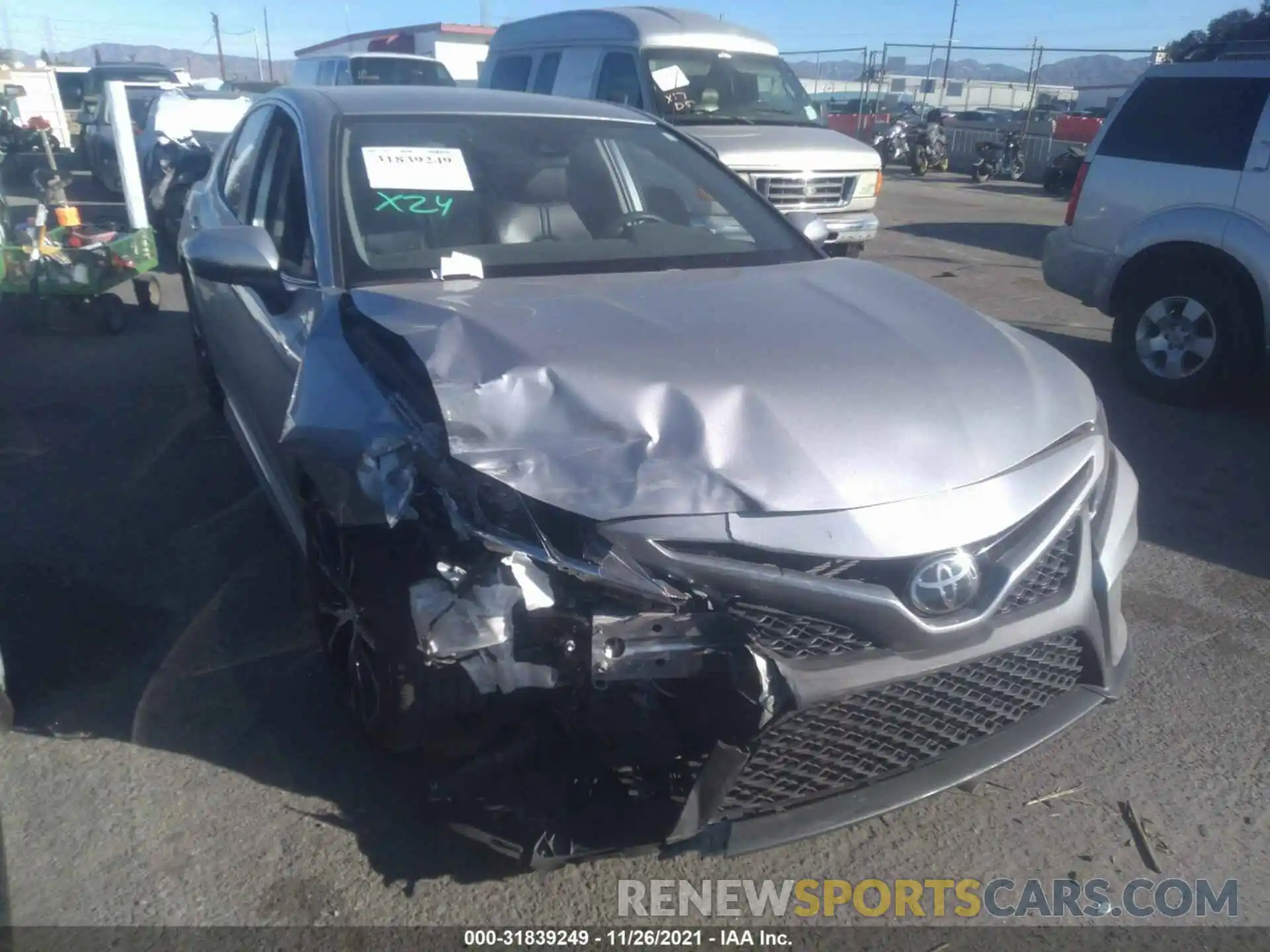 1 Photograph of a damaged car 4T1B11HK9KU192558 TOYOTA CAMRY 2019