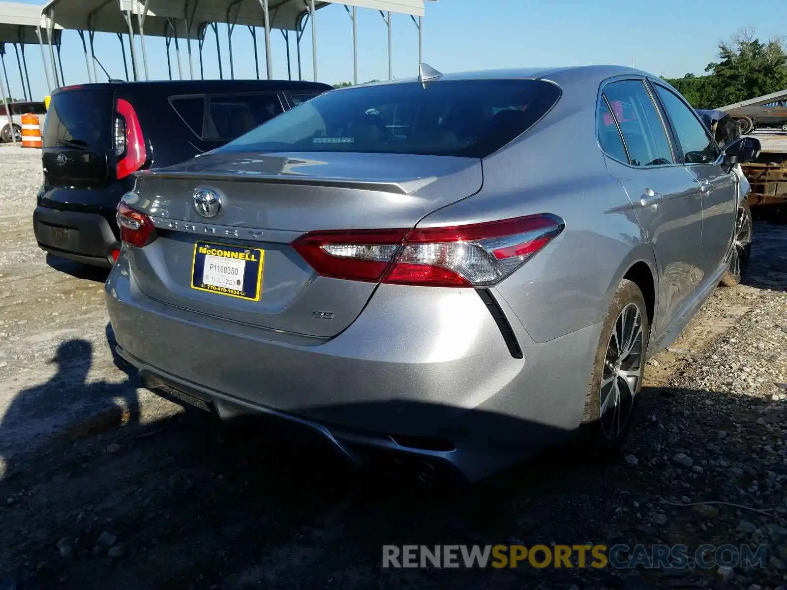 4 Photograph of a damaged car 4T1B11HK9KU193600 TOYOTA CAMRY 2019