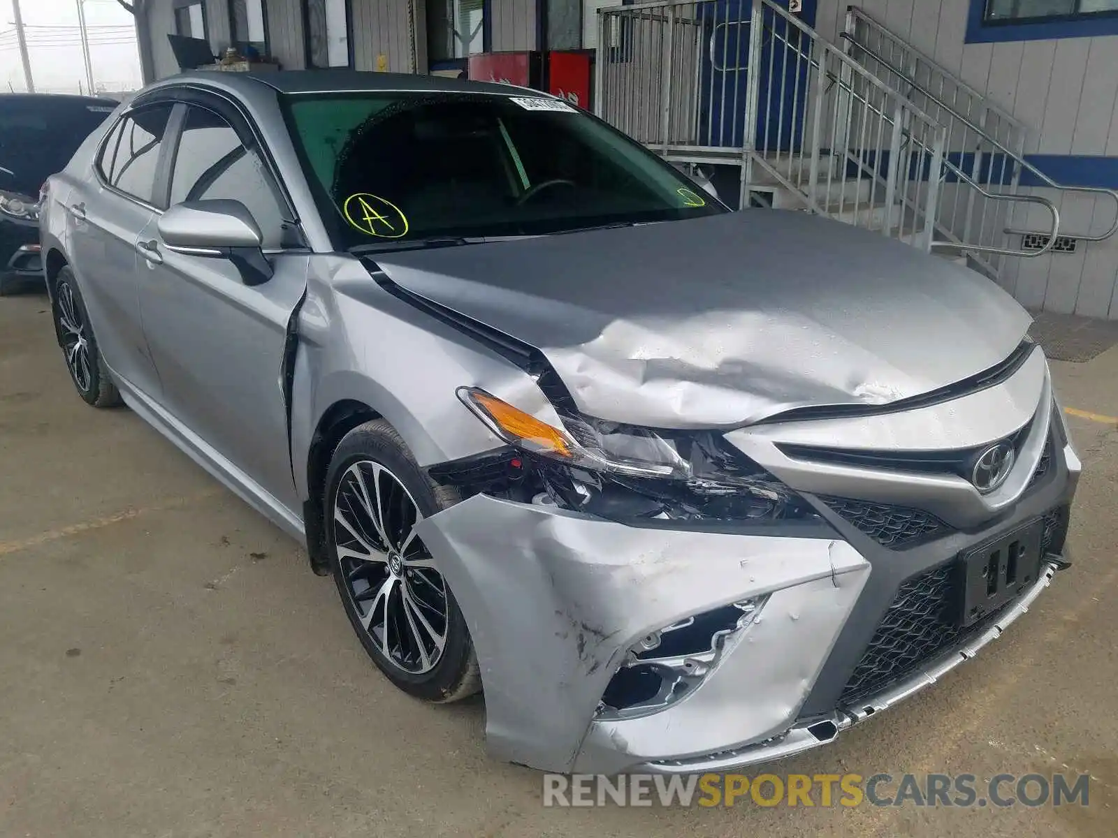 1 Photograph of a damaged car 4T1B11HK9KU195069 TOYOTA CAMRY 2019