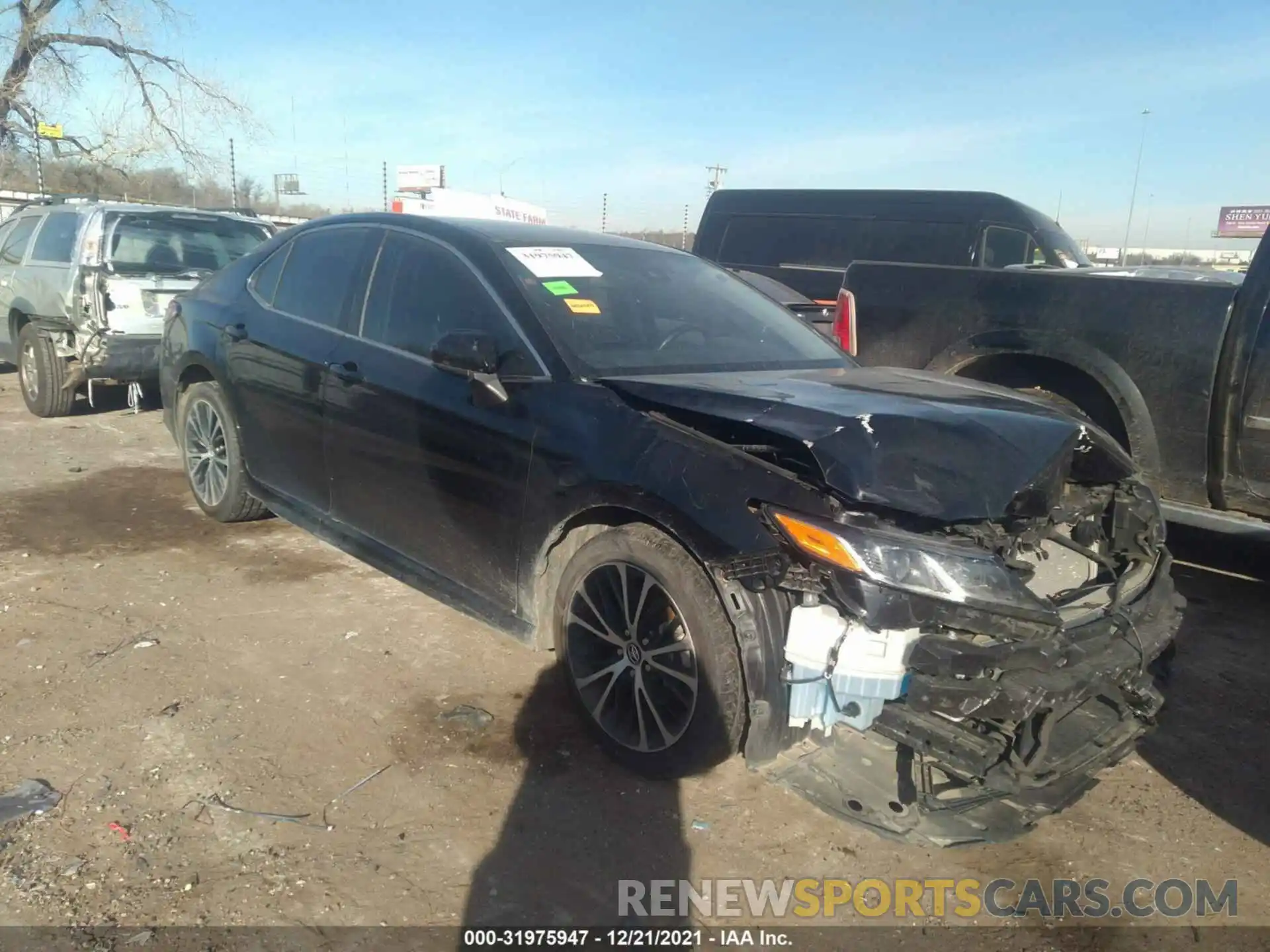 1 Photograph of a damaged car 4T1B11HK9KU195878 TOYOTA CAMRY 2019