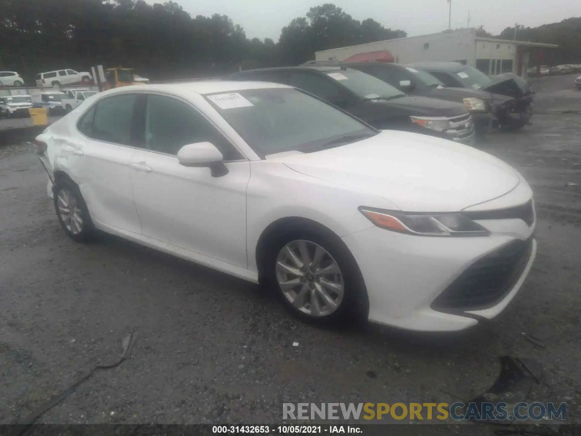 1 Photograph of a damaged car 4T1B11HK9KU196965 TOYOTA CAMRY 2019