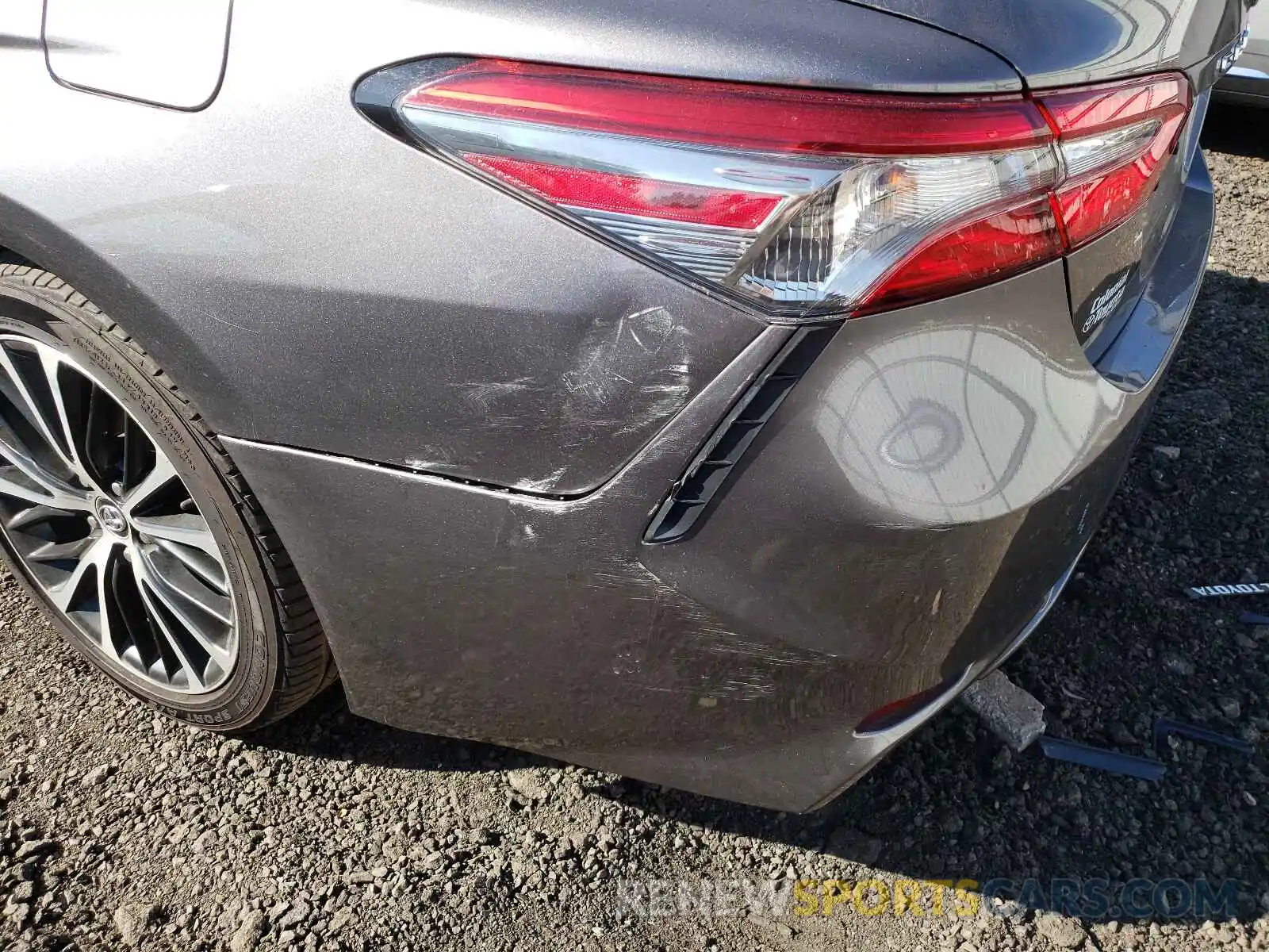 9 Photograph of a damaged car 4T1B11HK9KU197081 TOYOTA CAMRY 2019