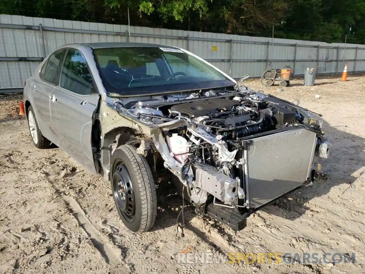 1 Photograph of a damaged car 4T1B11HK9KU197324 TOYOTA CAMRY 2019