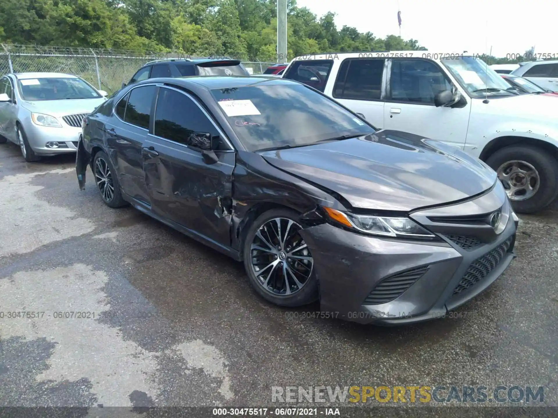 1 Photograph of a damaged car 4T1B11HK9KU199624 TOYOTA CAMRY 2019