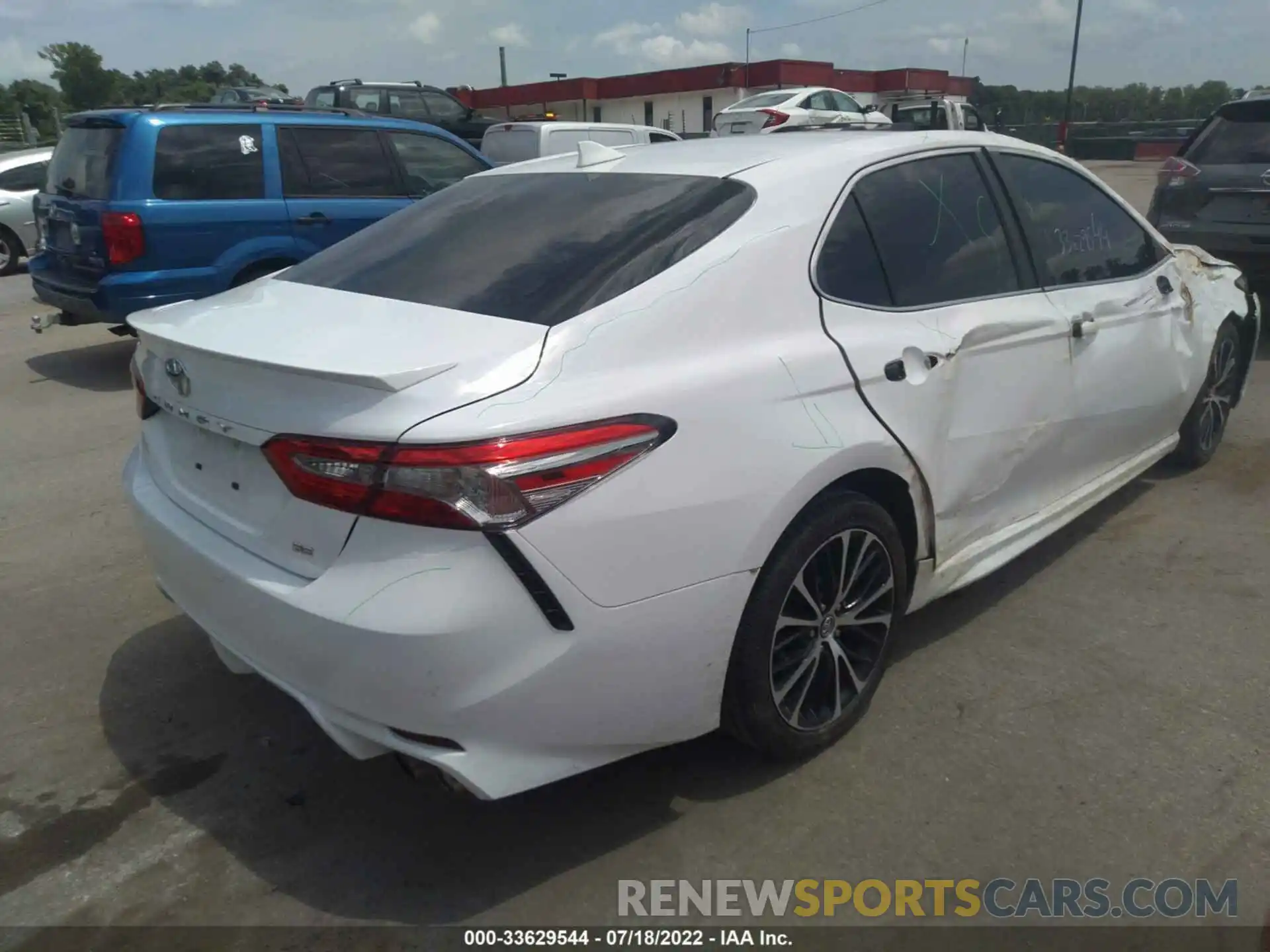 4 Photograph of a damaged car 4T1B11HK9KU199719 TOYOTA CAMRY 2019