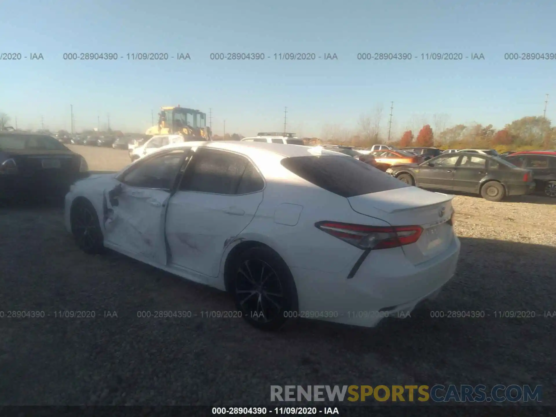 3 Photograph of a damaged car 4T1B11HK9KU200206 TOYOTA CAMRY 2019