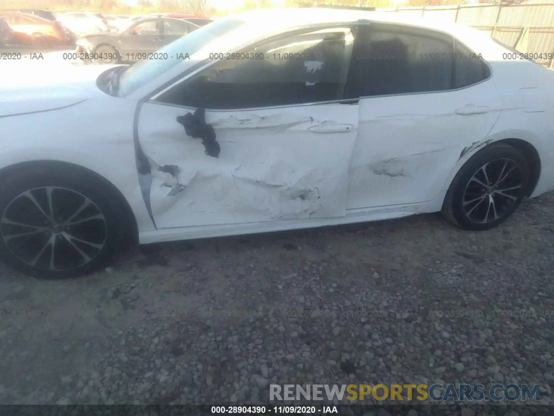 6 Photograph of a damaged car 4T1B11HK9KU200206 TOYOTA CAMRY 2019