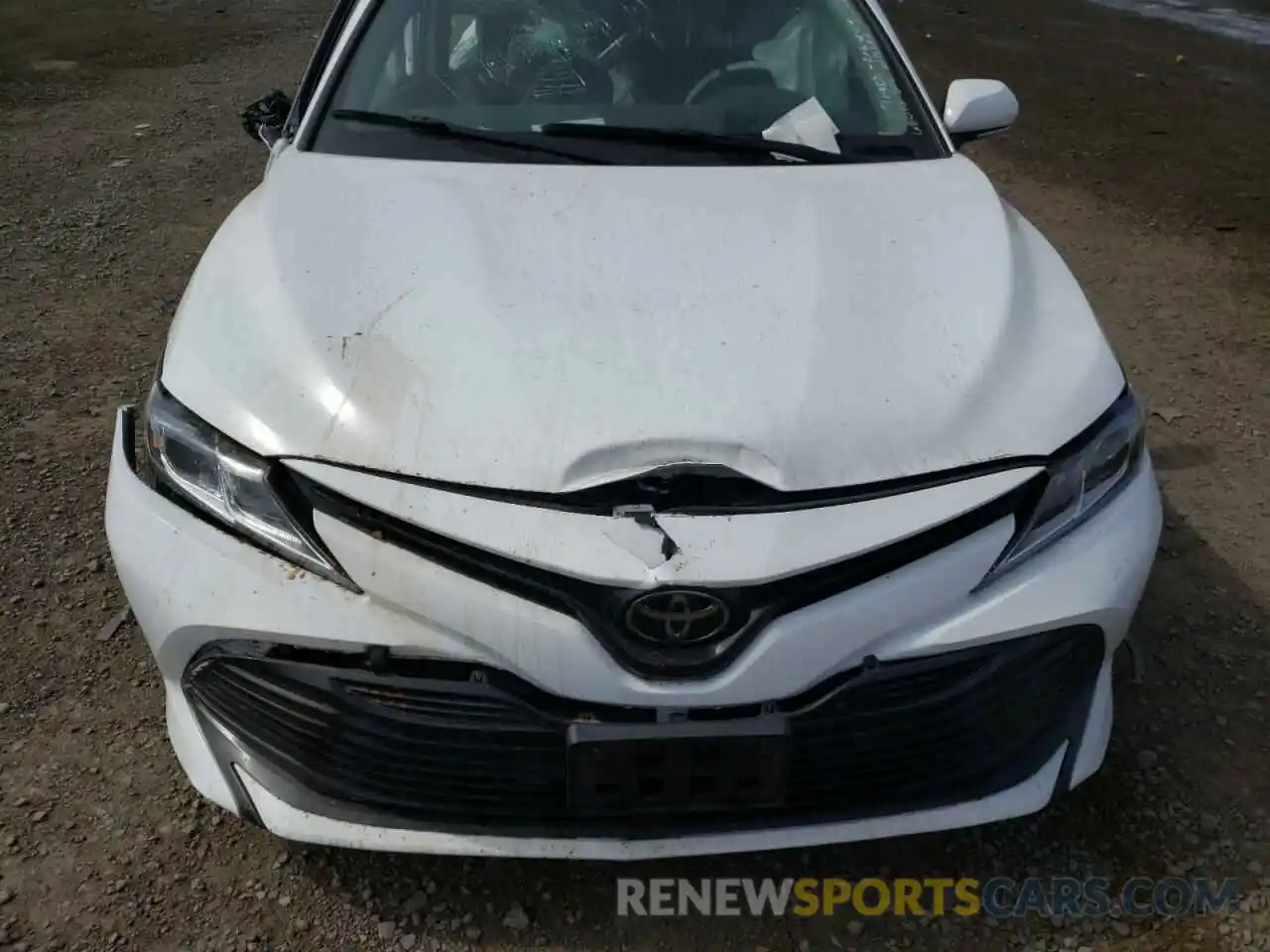 10 Photograph of a damaged car 4T1B11HK9KU202666 TOYOTA CAMRY 2019