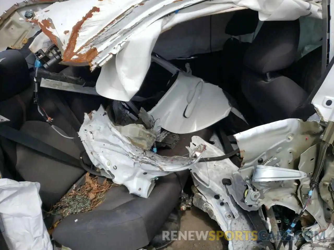 6 Photograph of a damaged car 4T1B11HK9KU202666 TOYOTA CAMRY 2019