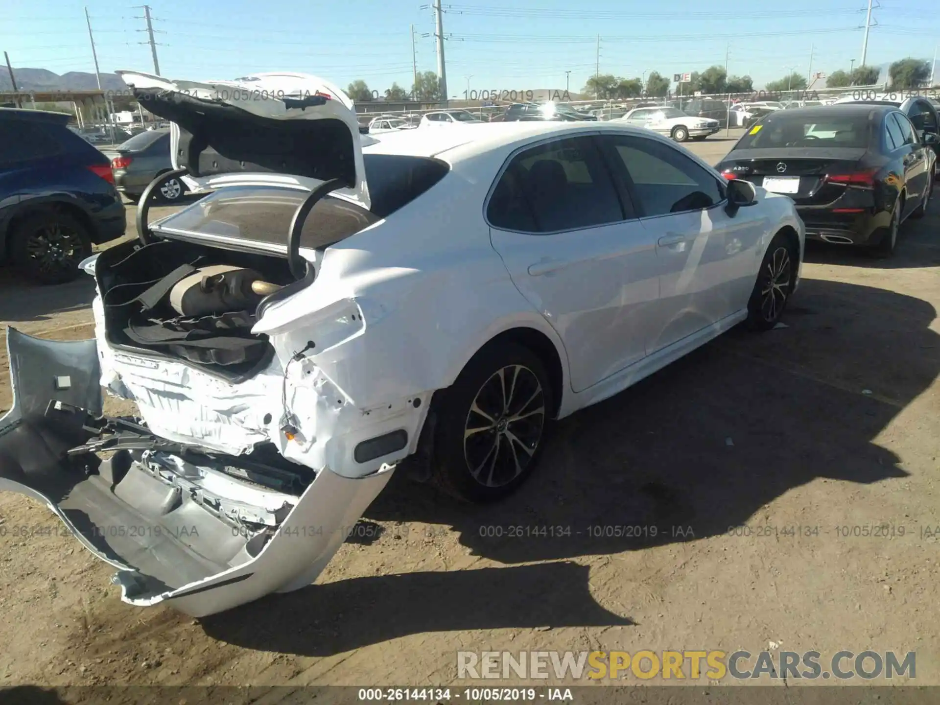 4 Photograph of a damaged car 4T1B11HK9KU203297 TOYOTA CAMRY 2019