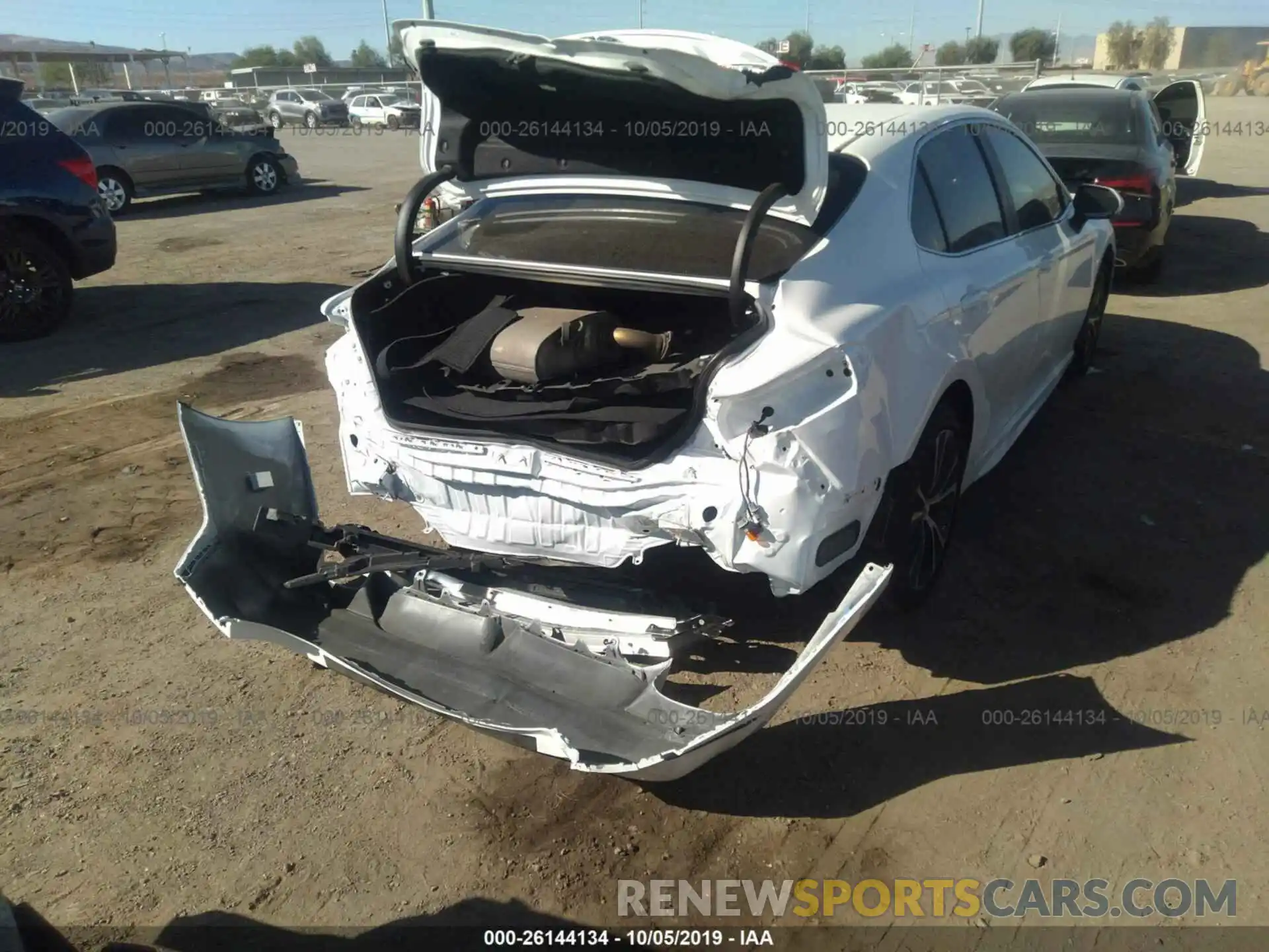 6 Photograph of a damaged car 4T1B11HK9KU203297 TOYOTA CAMRY 2019