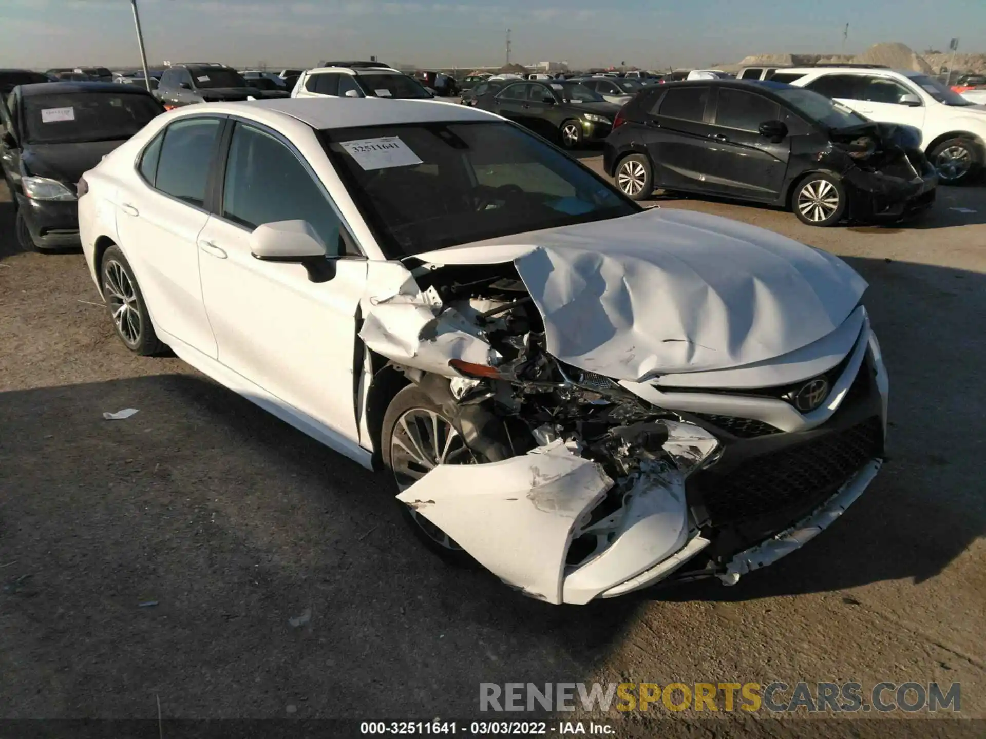 6 Photograph of a damaged car 4T1B11HK9KU205597 TOYOTA CAMRY 2019