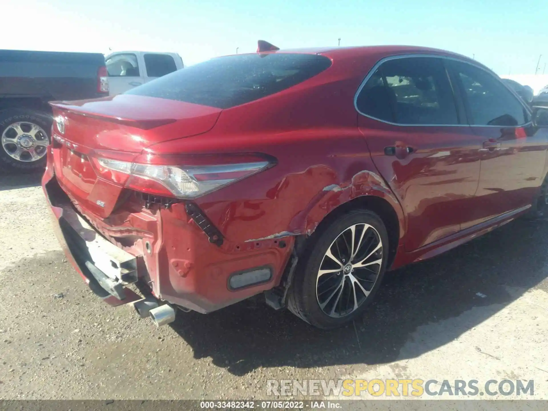 6 Photograph of a damaged car 4T1B11HK9KU207513 TOYOTA CAMRY 2019