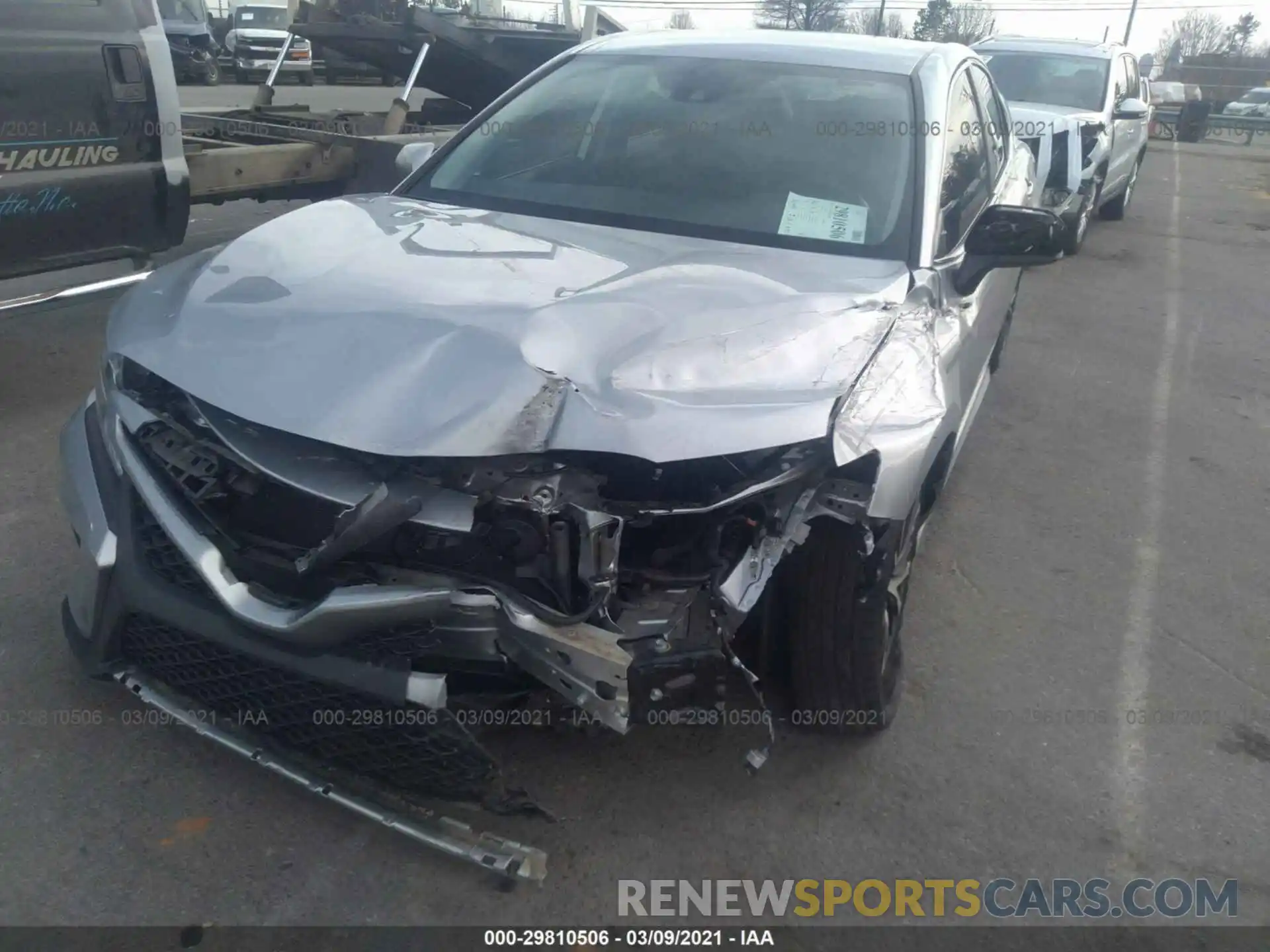 6 Photograph of a damaged car 4T1B11HK9KU208872 TOYOTA CAMRY 2019