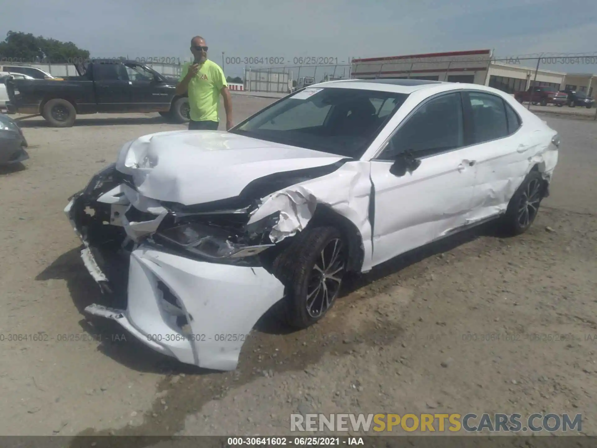 2 Photograph of a damaged car 4T1B11HK9KU209584 TOYOTA CAMRY 2019