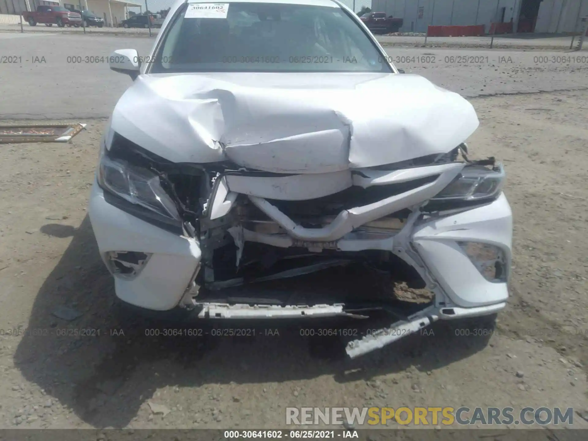 6 Photograph of a damaged car 4T1B11HK9KU209584 TOYOTA CAMRY 2019