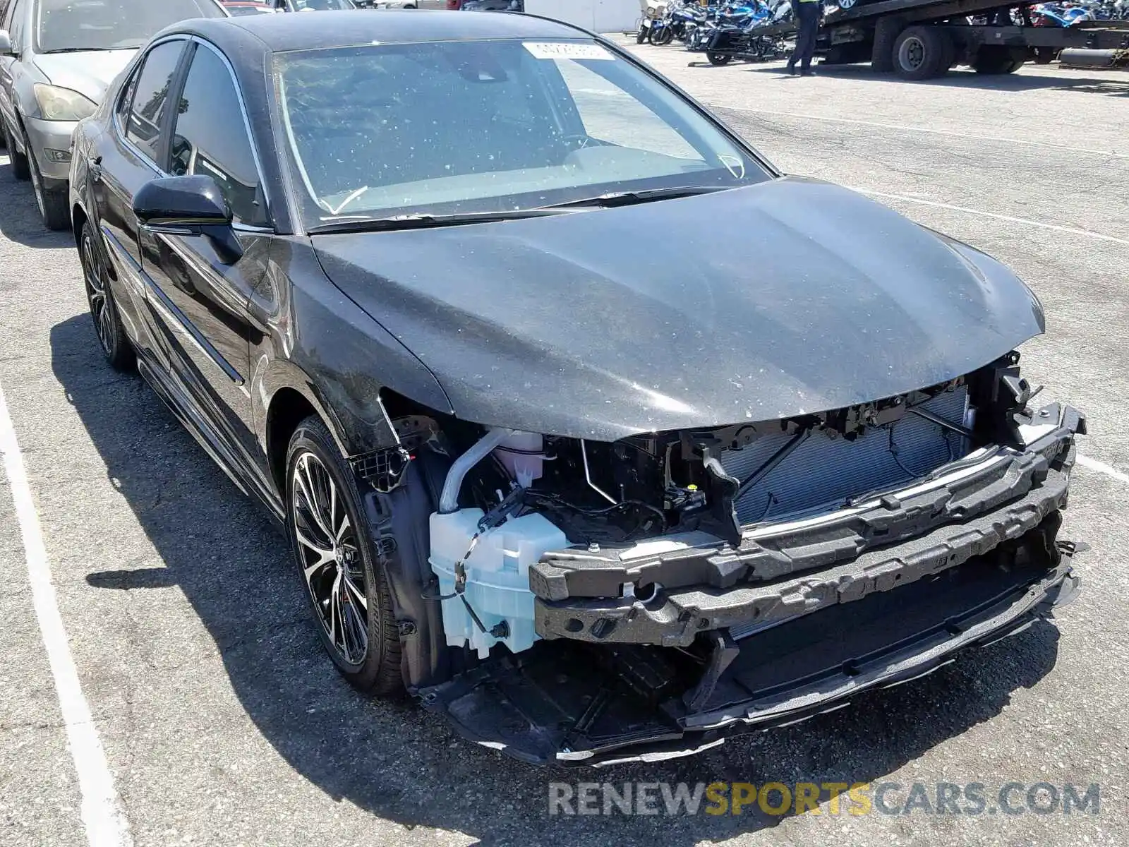 1 Photograph of a damaged car 4T1B11HK9KU209827 TOYOTA CAMRY 2019