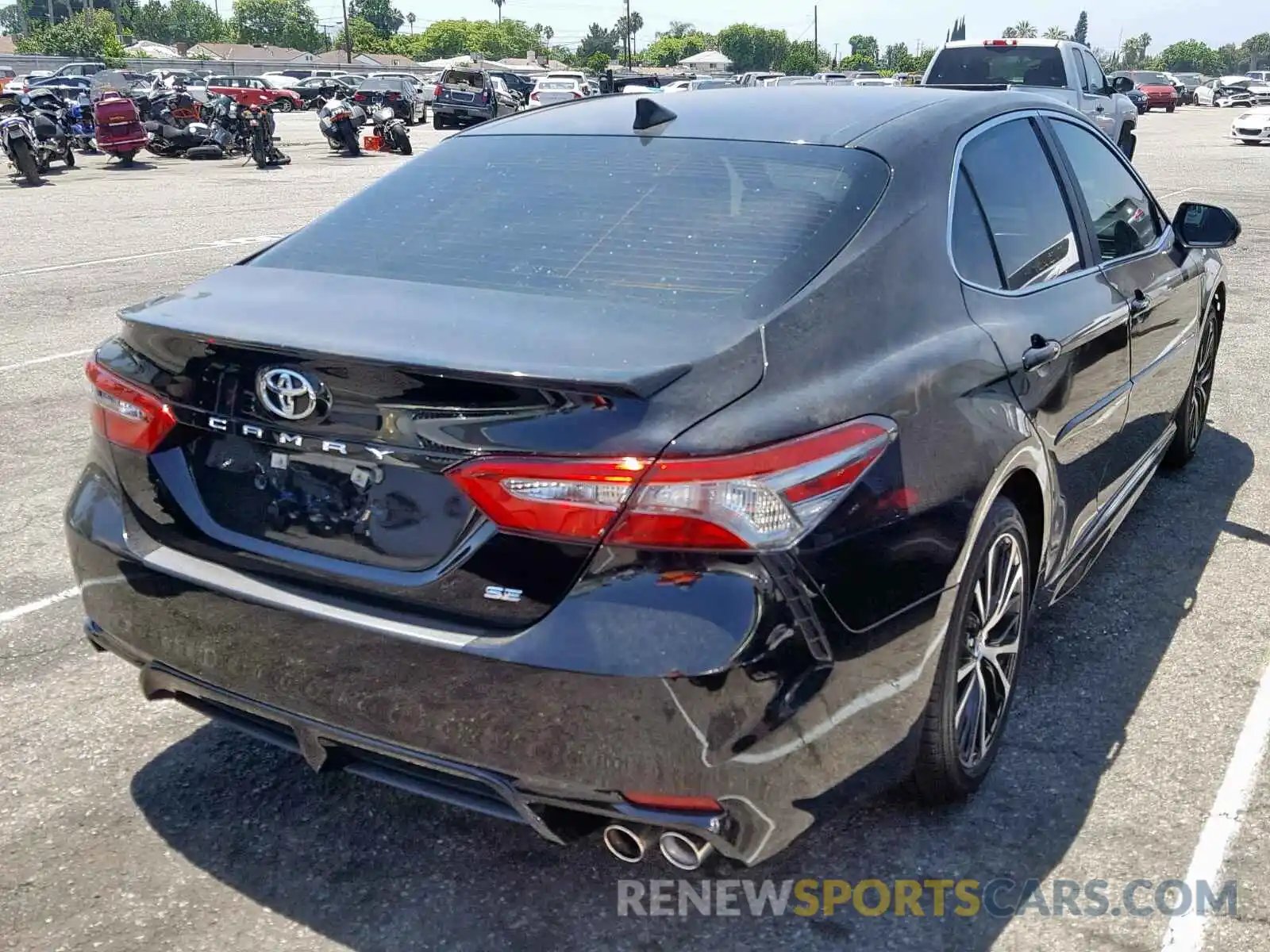 4 Photograph of a damaged car 4T1B11HK9KU209827 TOYOTA CAMRY 2019