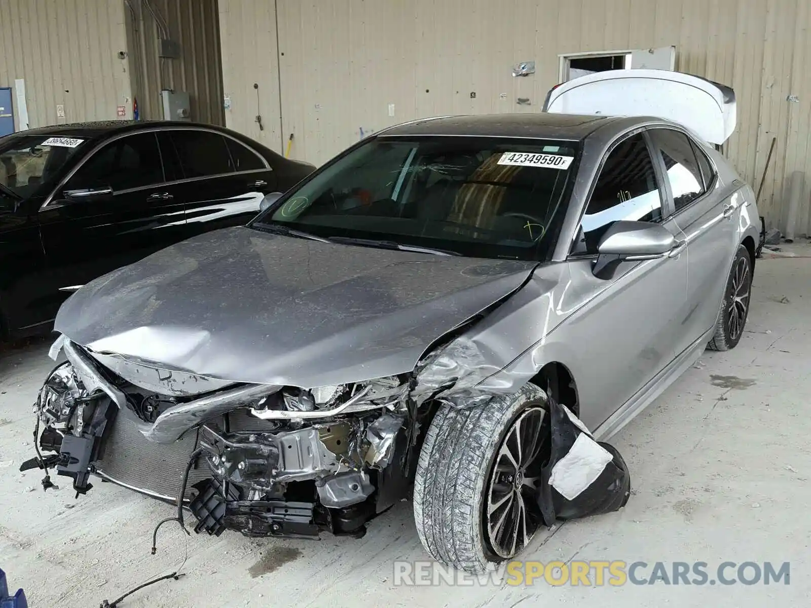 2 Photograph of a damaged car 4T1B11HK9KU210251 TOYOTA CAMRY 2019