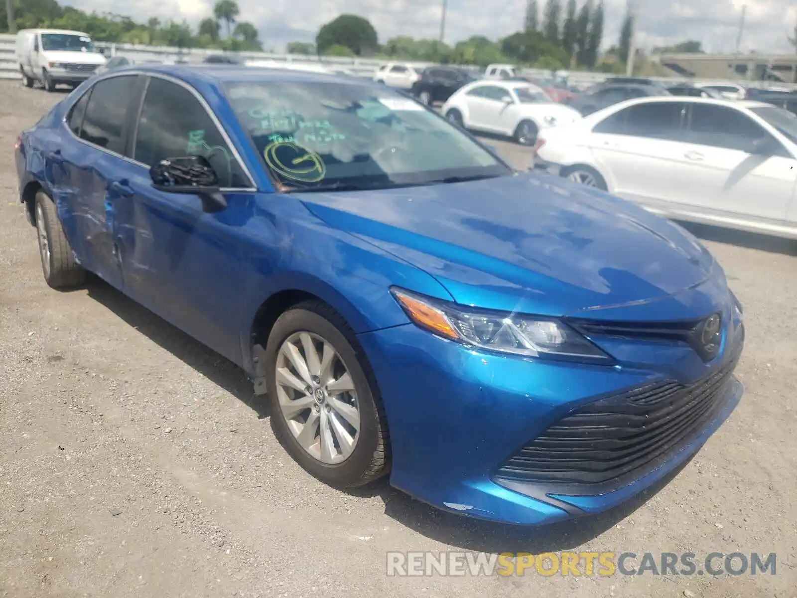 1 Photograph of a damaged car 4T1B11HK9KU210282 TOYOTA CAMRY 2019