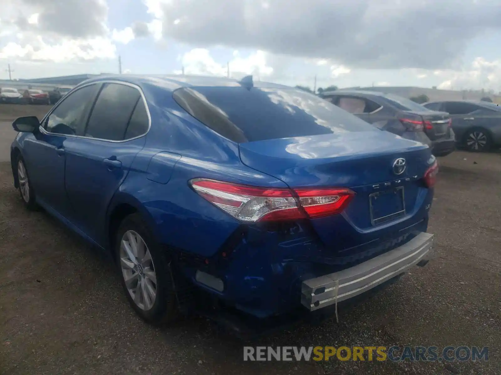 3 Photograph of a damaged car 4T1B11HK9KU210282 TOYOTA CAMRY 2019