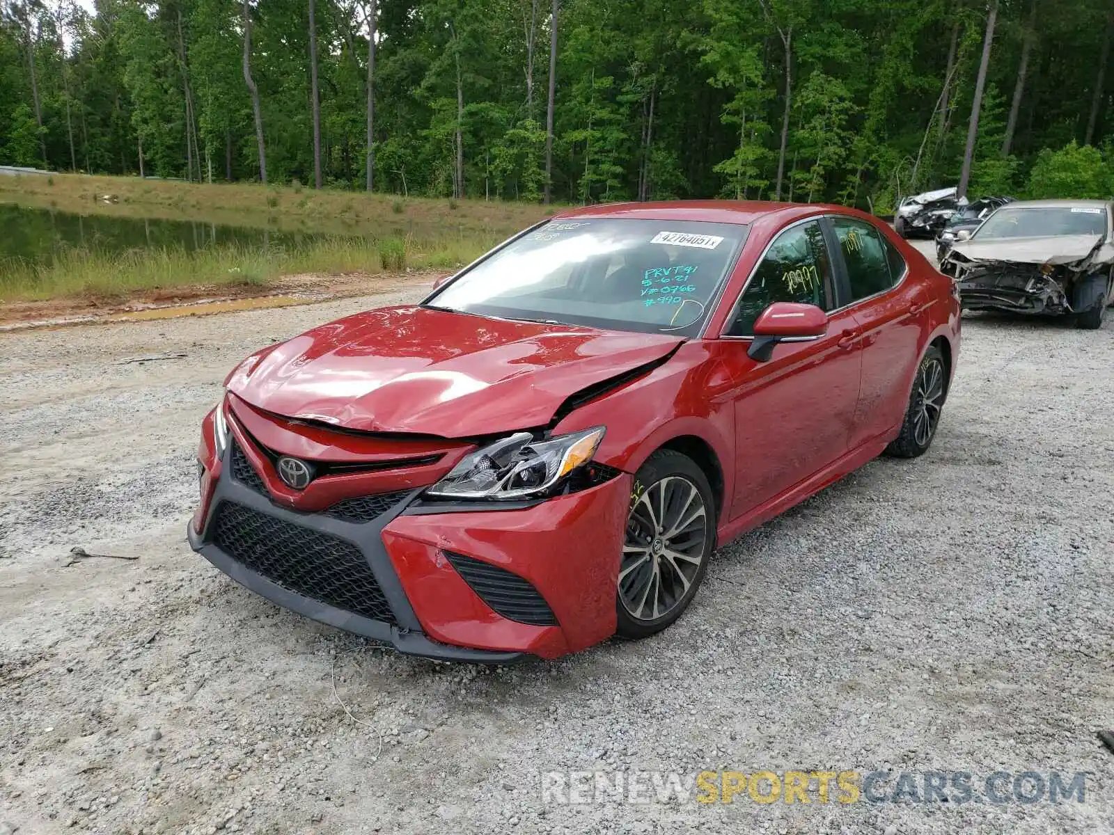 2 Photograph of a damaged car 4T1B11HK9KU210766 TOYOTA CAMRY 2019